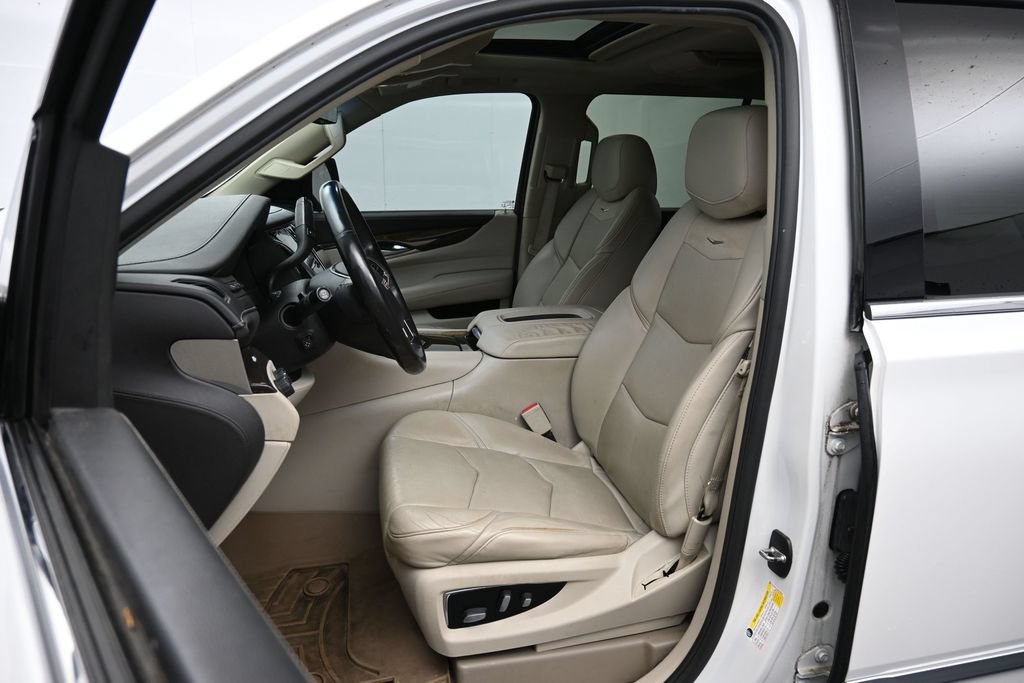 Used 2018 Cadillac Escalade ESV Premium Luxury AWD/4WD image 21