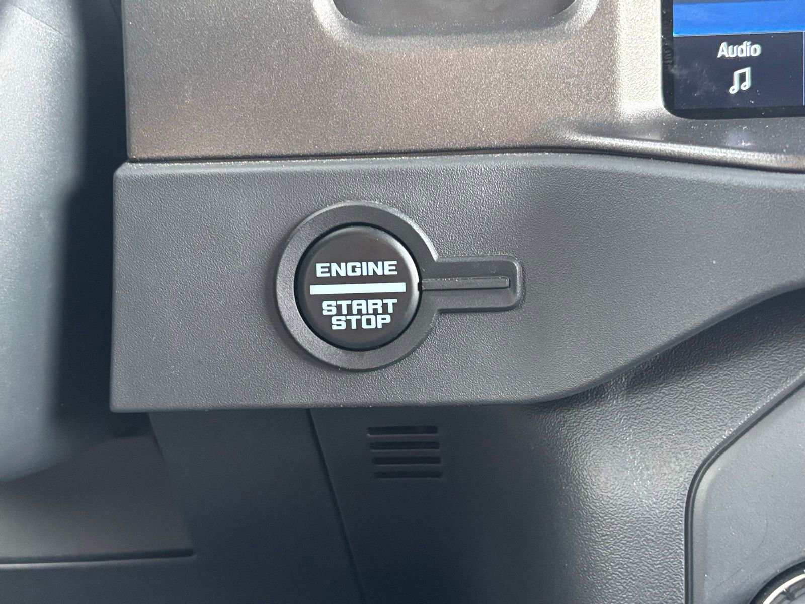 Used 2025 Ford Bronco Badlands image 21