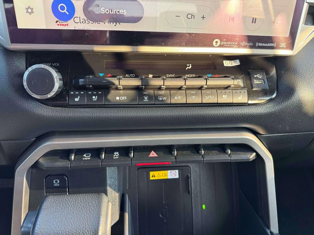 Used 2024 Toyota Tundra Limited image 27