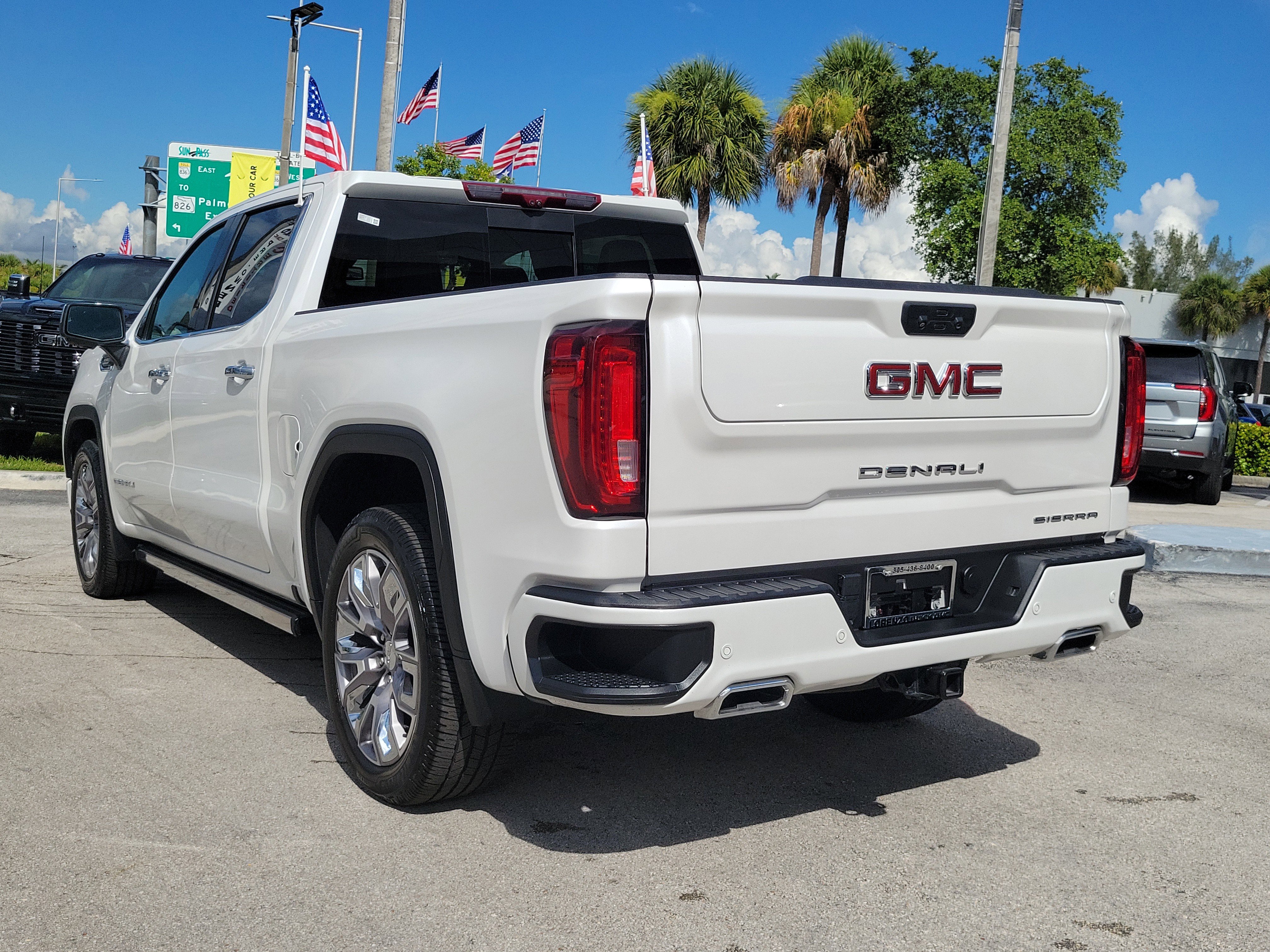 Used 2023 GMC Sierra 1500 Denali w/ Denali Reserve Package image 7