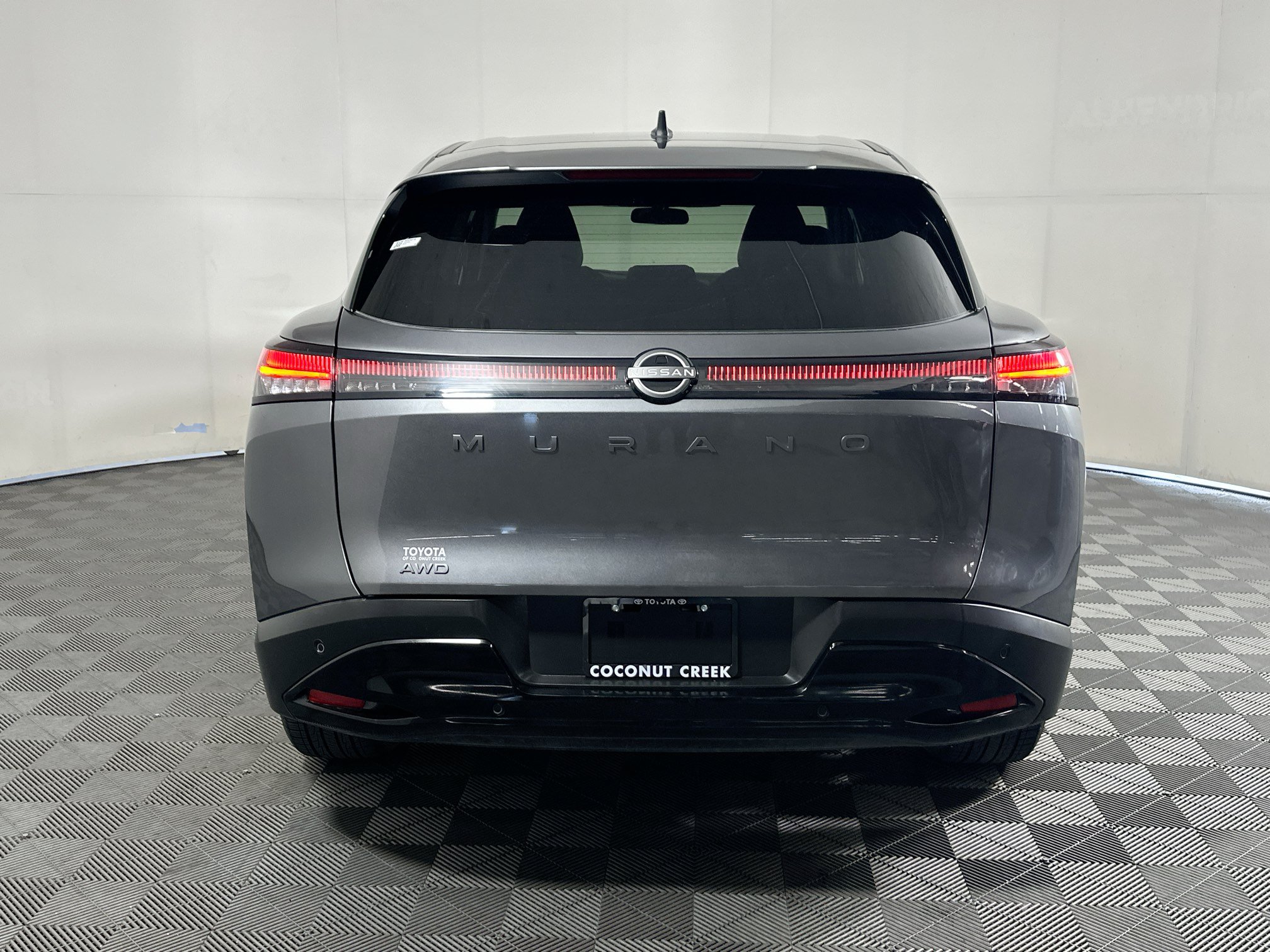 Used 2025 Nissan Murano SV AWD/4WD image 4