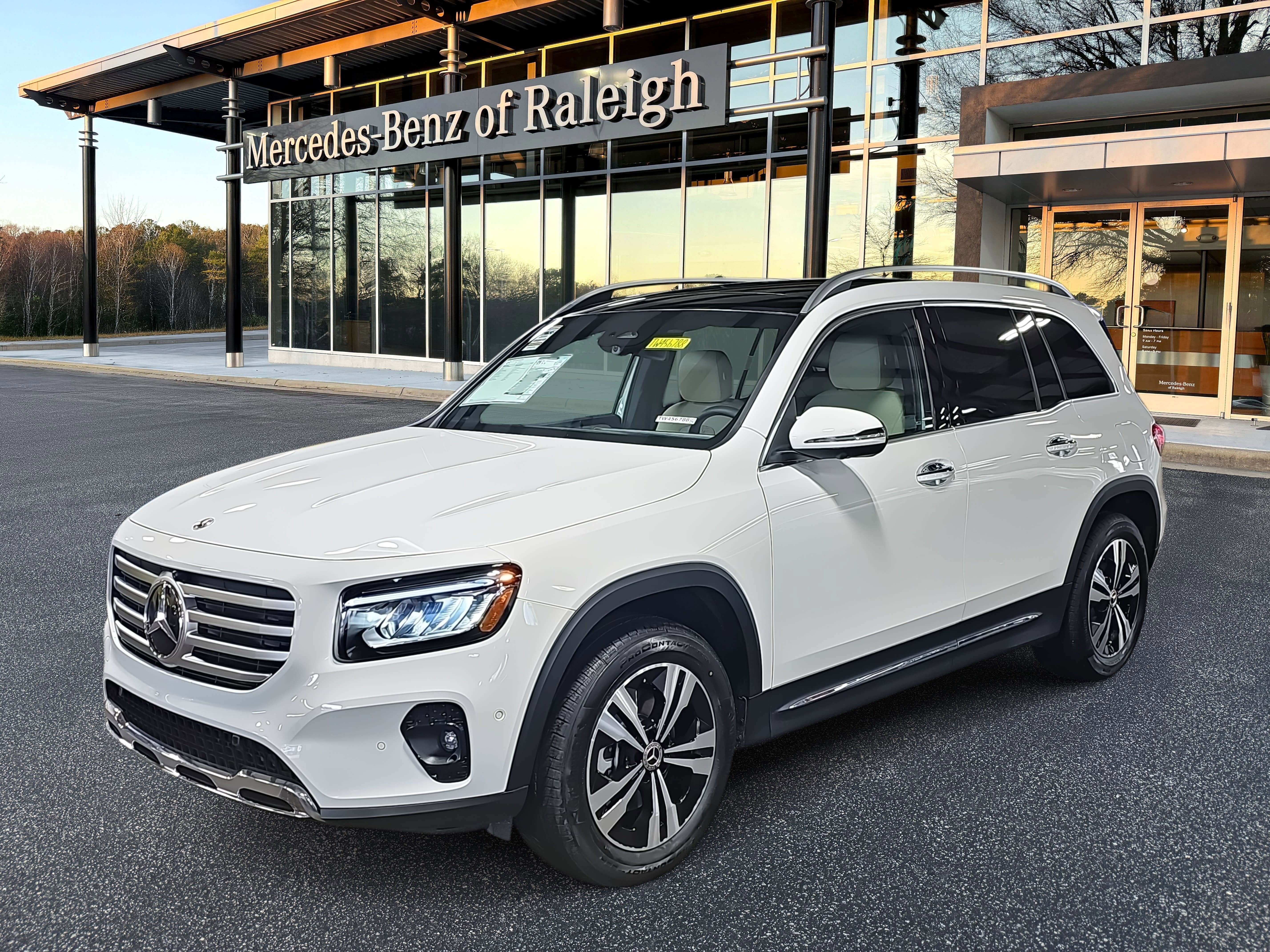 New 2026 Mercedes-Benz GLB 250