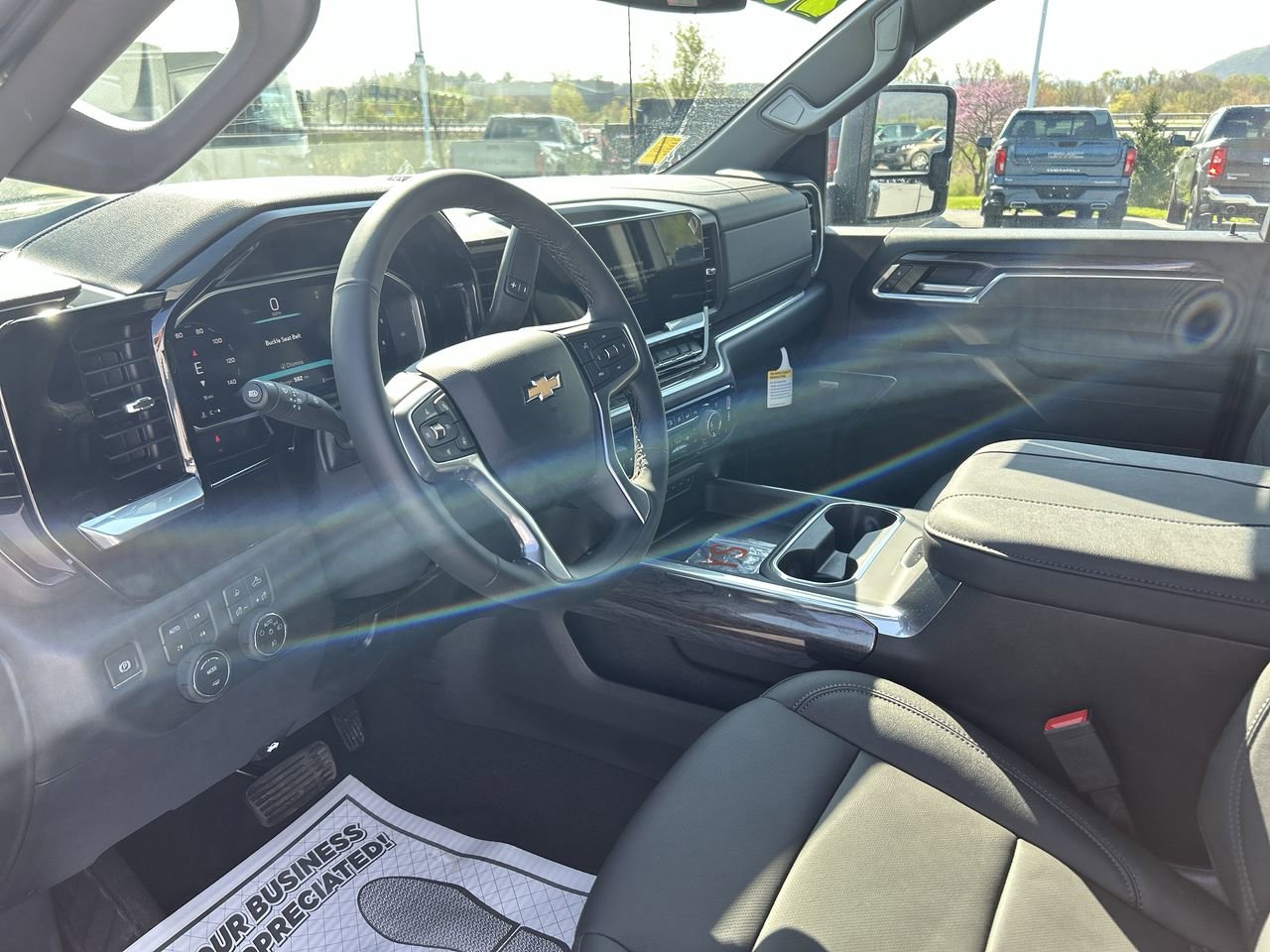 New 2026 Chevrolet Silverado 3500 LTZ w/ LTZ Convenience Package AWD/4WD image 25