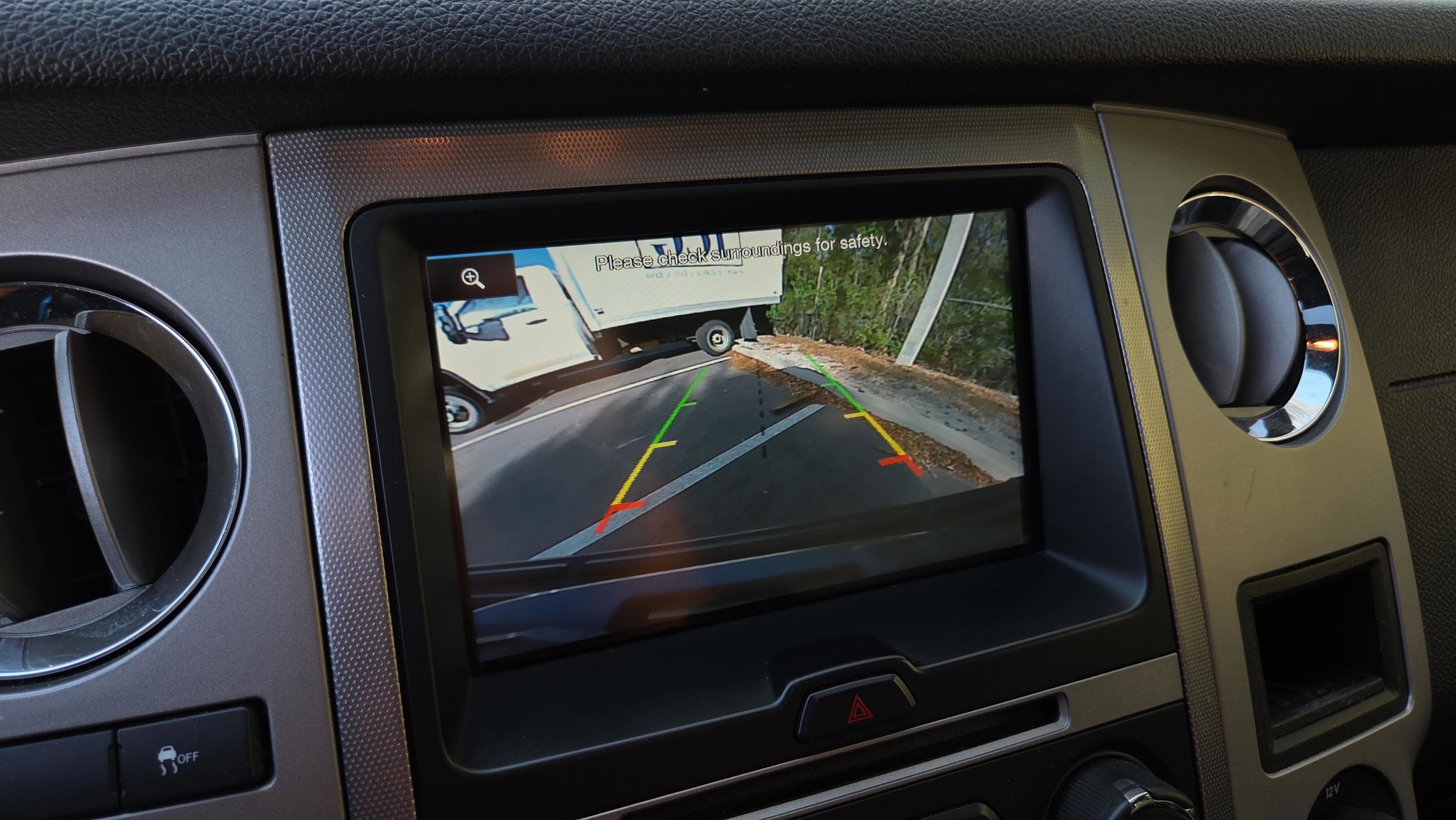Used 2015 Ford Expedition XLT w/ Equipment Group 202A image 24