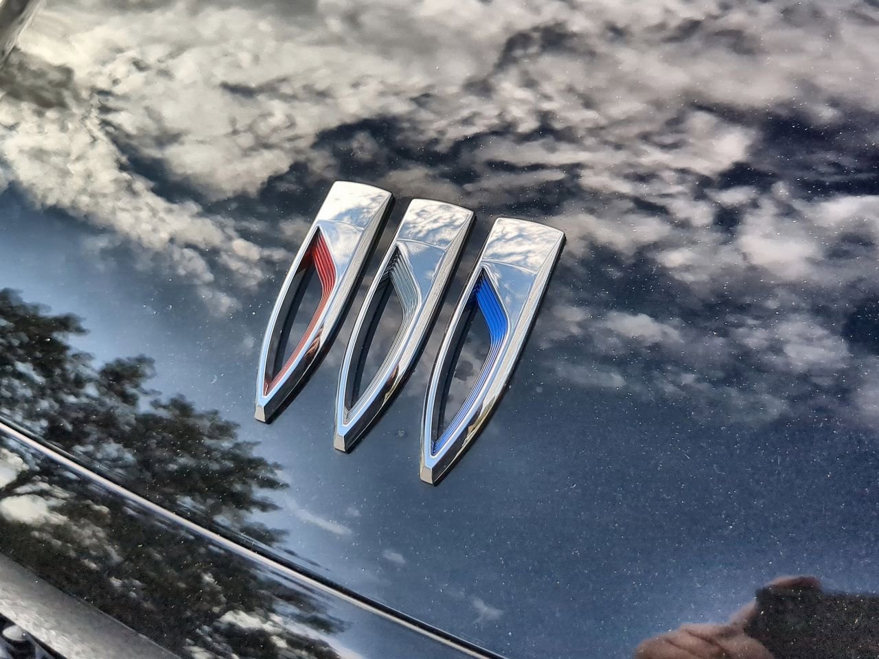 Used 2025 Buick Enclave Sport Touring w/ Super Cruise Package image 31