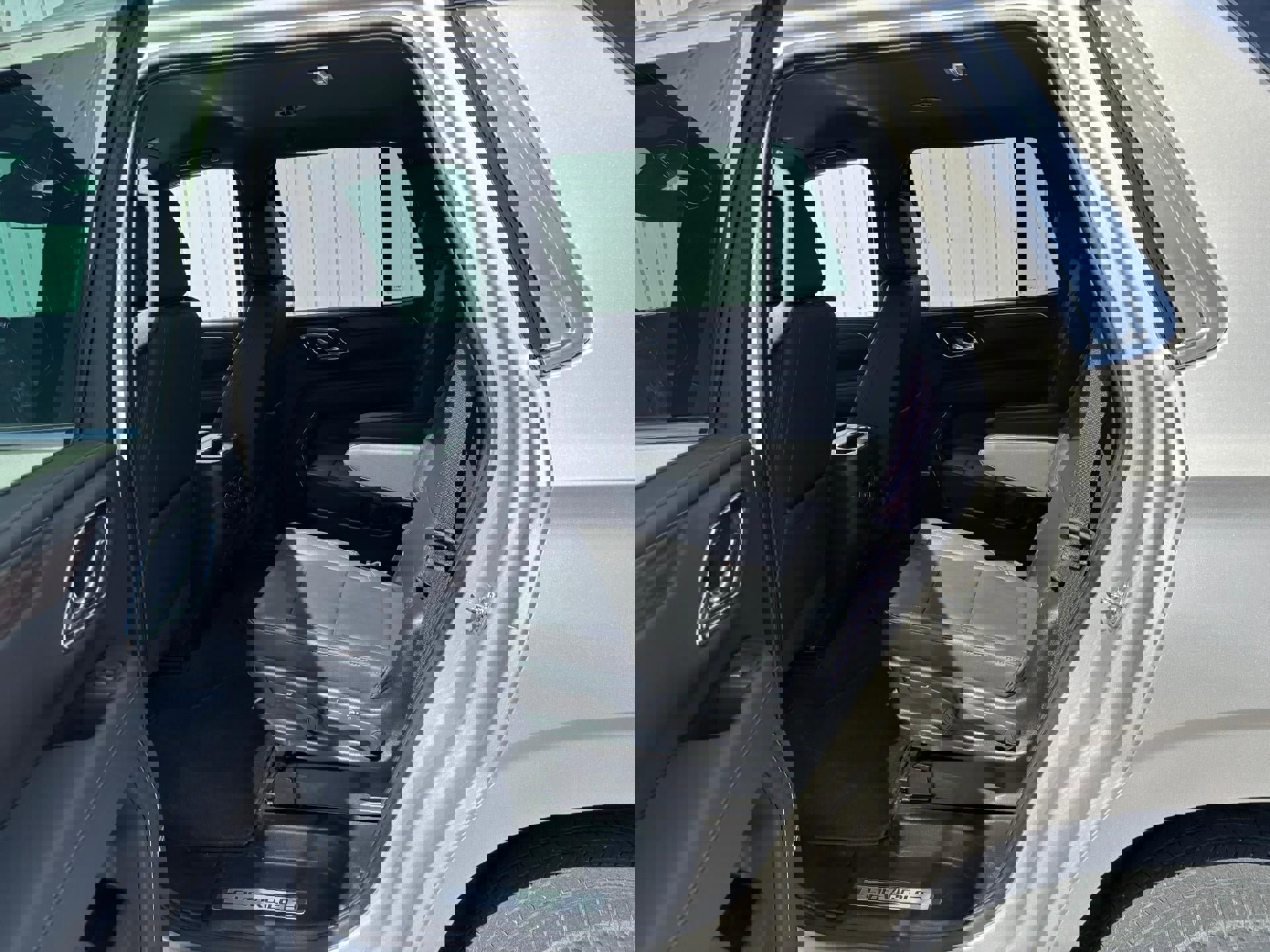 Used 2021 Chevrolet Tahoe LT w/ Luxury Package image 14