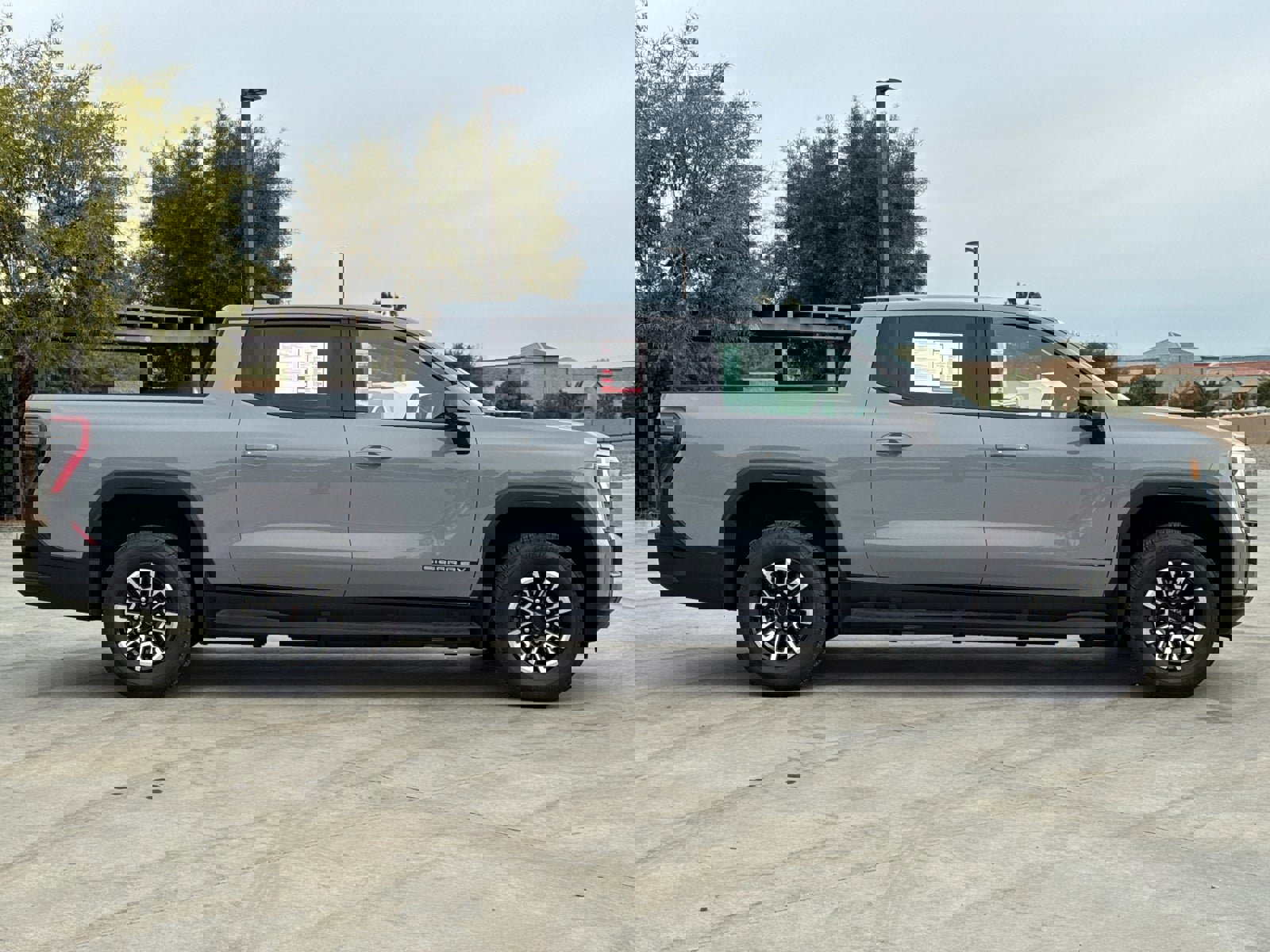 Used 2026 GMC Sierra EV Elevation image 7