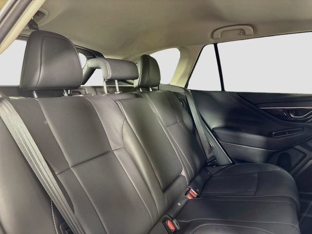 Certified 2025 Subaru Outback Limited AWD/4WD image 31