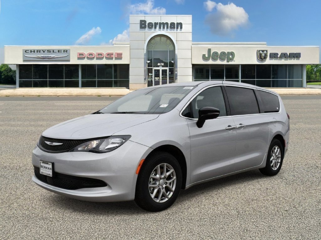 New 2026 Chrysler Voyager LX FWD image 5