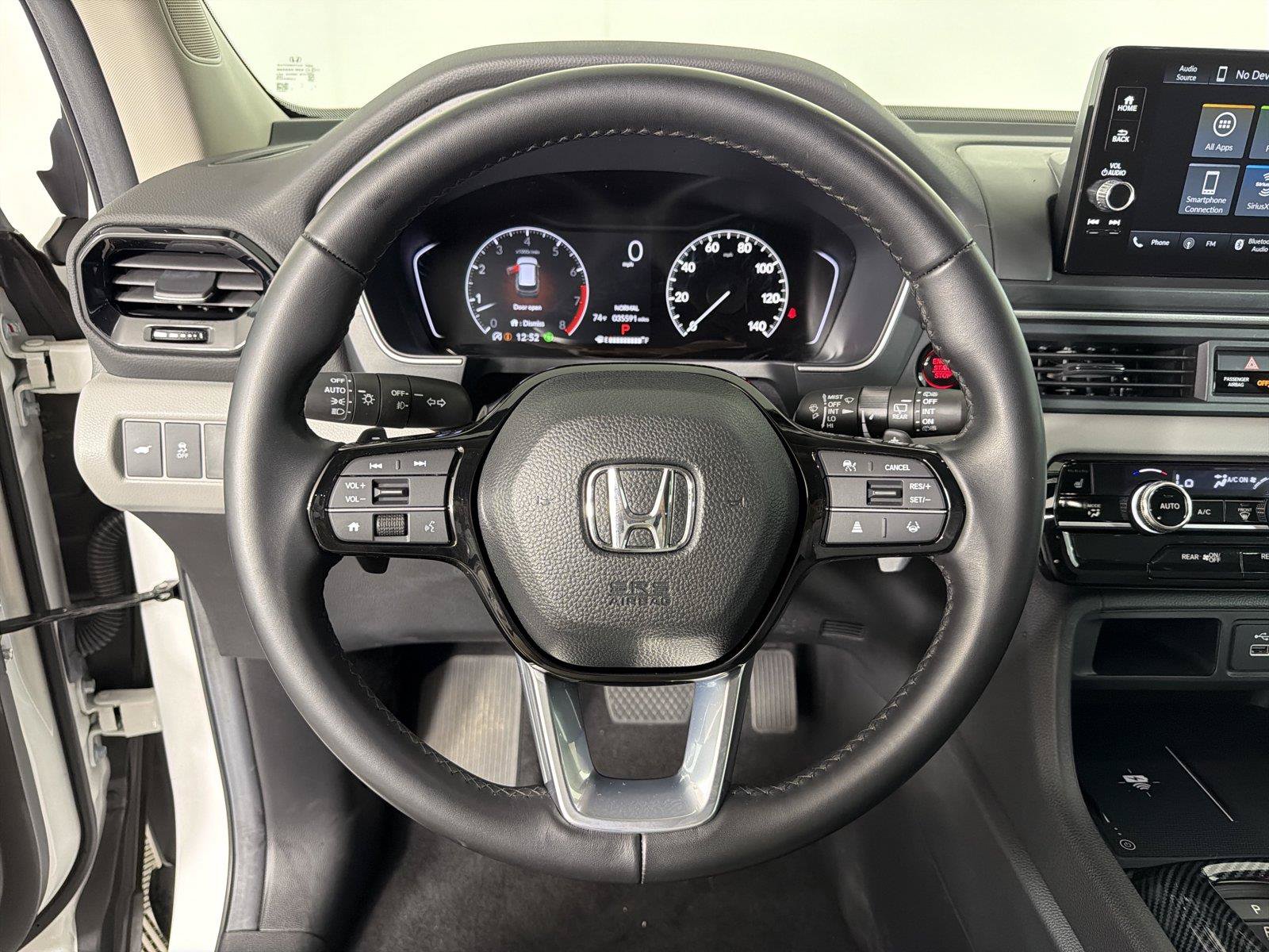 Used 2025 Honda Pilot EX-L image 23