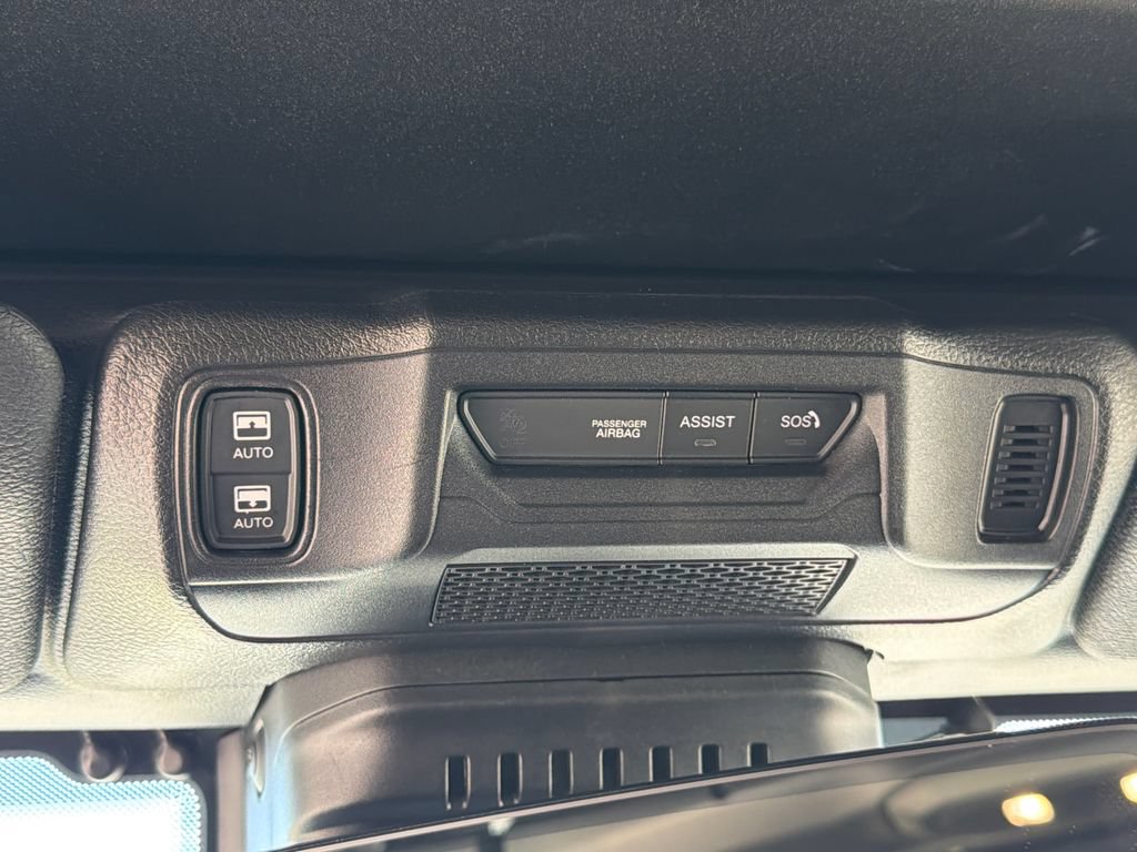 Used 2024 Jeep Wrangler High Altitude AWD/4WD image 24