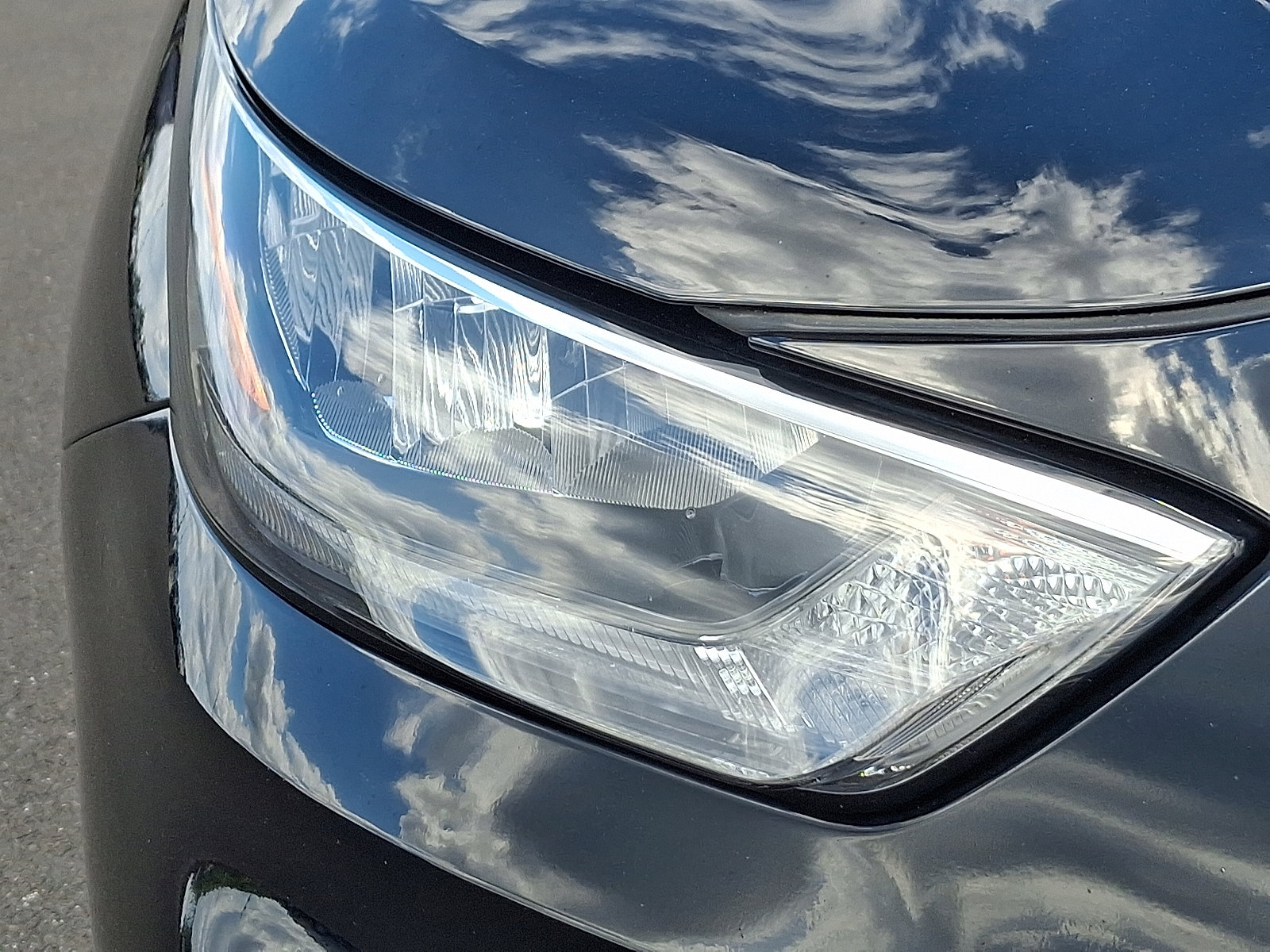 Used 2020 Toyota Highlander XLE image 9