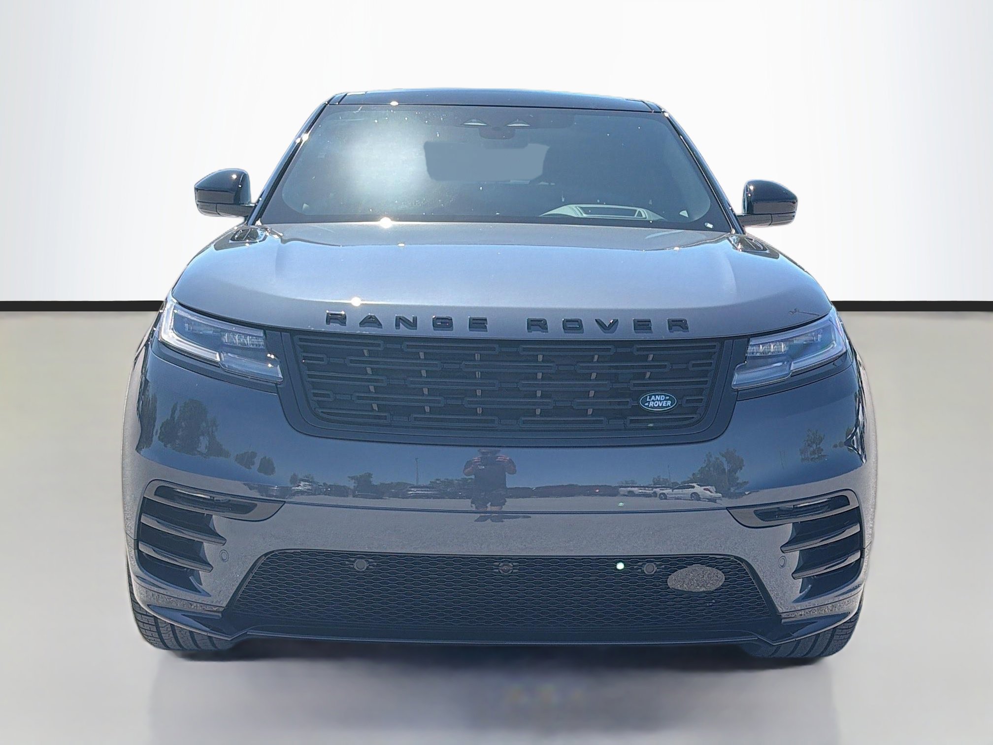 New 2026 Land Rover Range Rover Velar Dynamic SE image 8