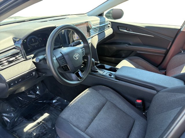 Used 2025 Toyota Camry LE FWD image 12