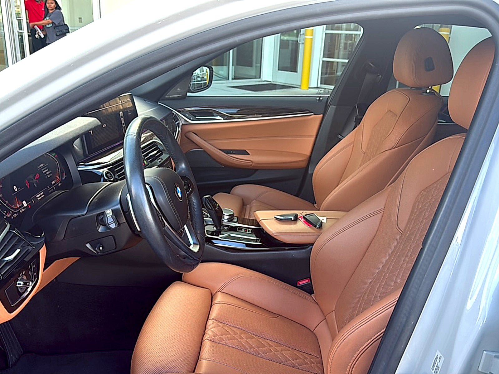 Used 2023 BMW 530i w/ Premium Package RWD image 7
