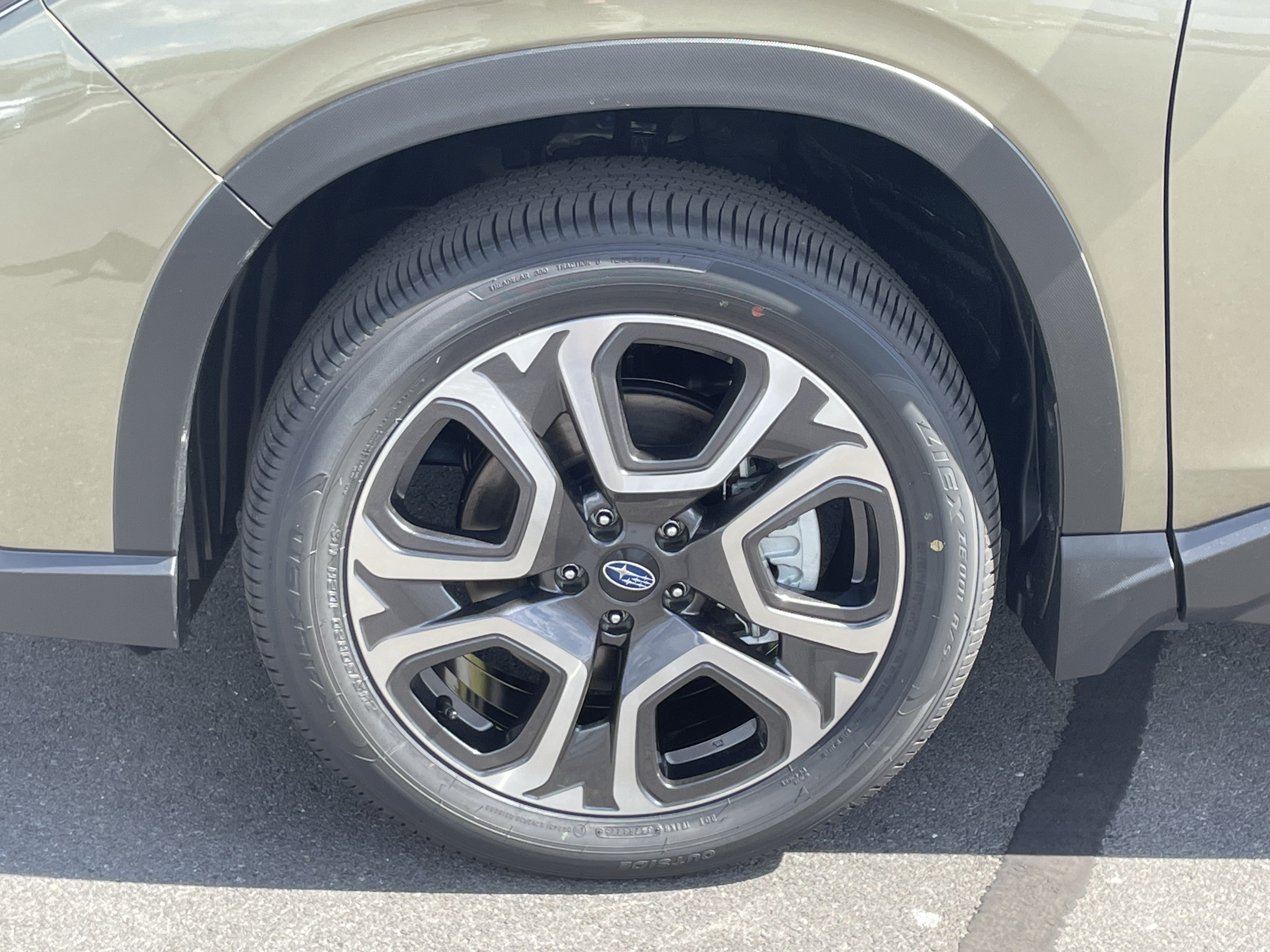 New 2026 Subaru Ascent Limited AWD/4WD image 11