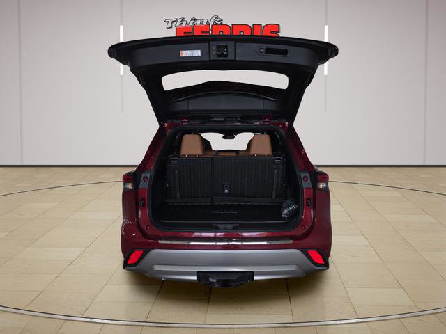 New 2026 Toyota Highlander Platinum AWD/4WD image 9