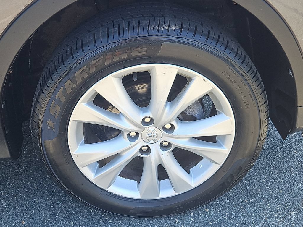 Used 2013 Toyota RAV4 Limited AWD/4WD image 10