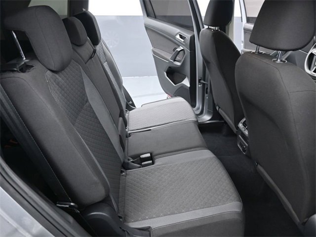 Used 2020 Volkswagen Tiguan S image 12