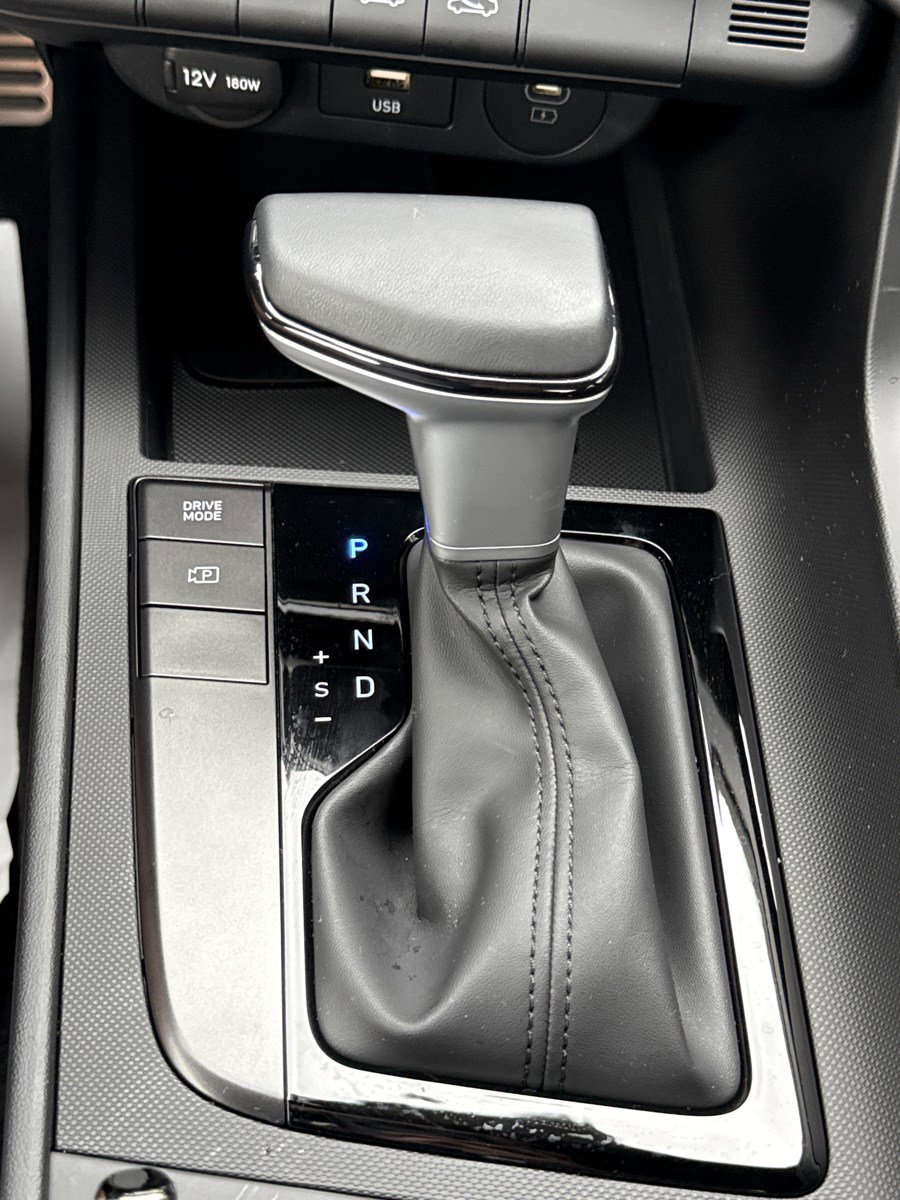 Certified 2025 Hyundai Elantra Sport image 26