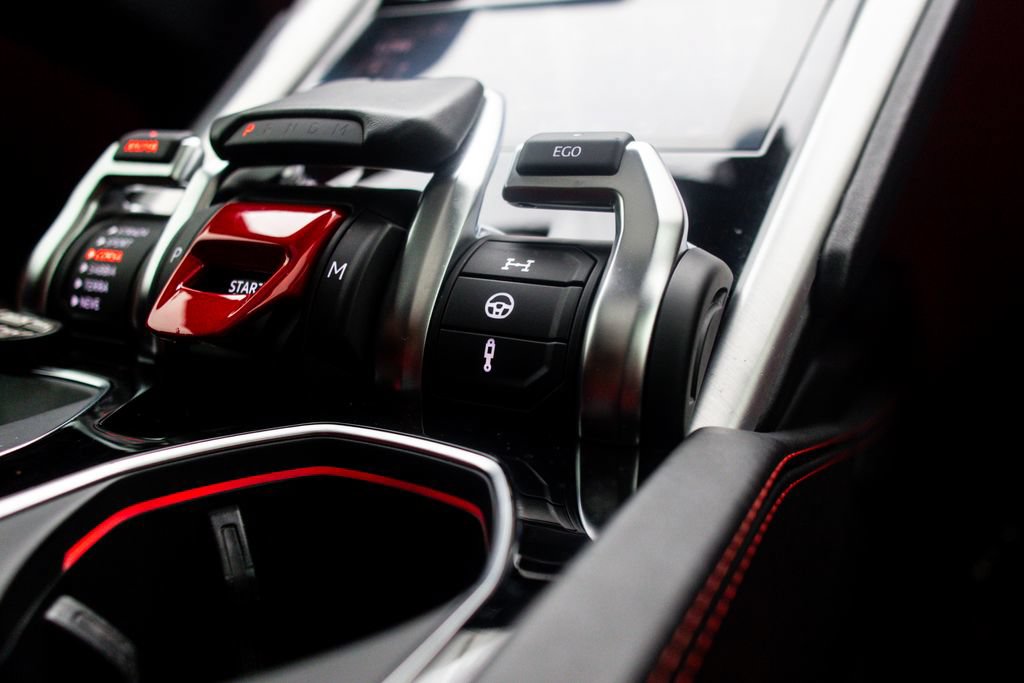 Used 2019 Lamborghini Urus AWD/4WD image 35