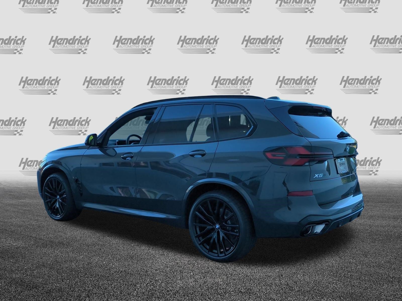 New 2026 BMW X5 xDrive40i w/ M Sport Package AWD/4WD image 8