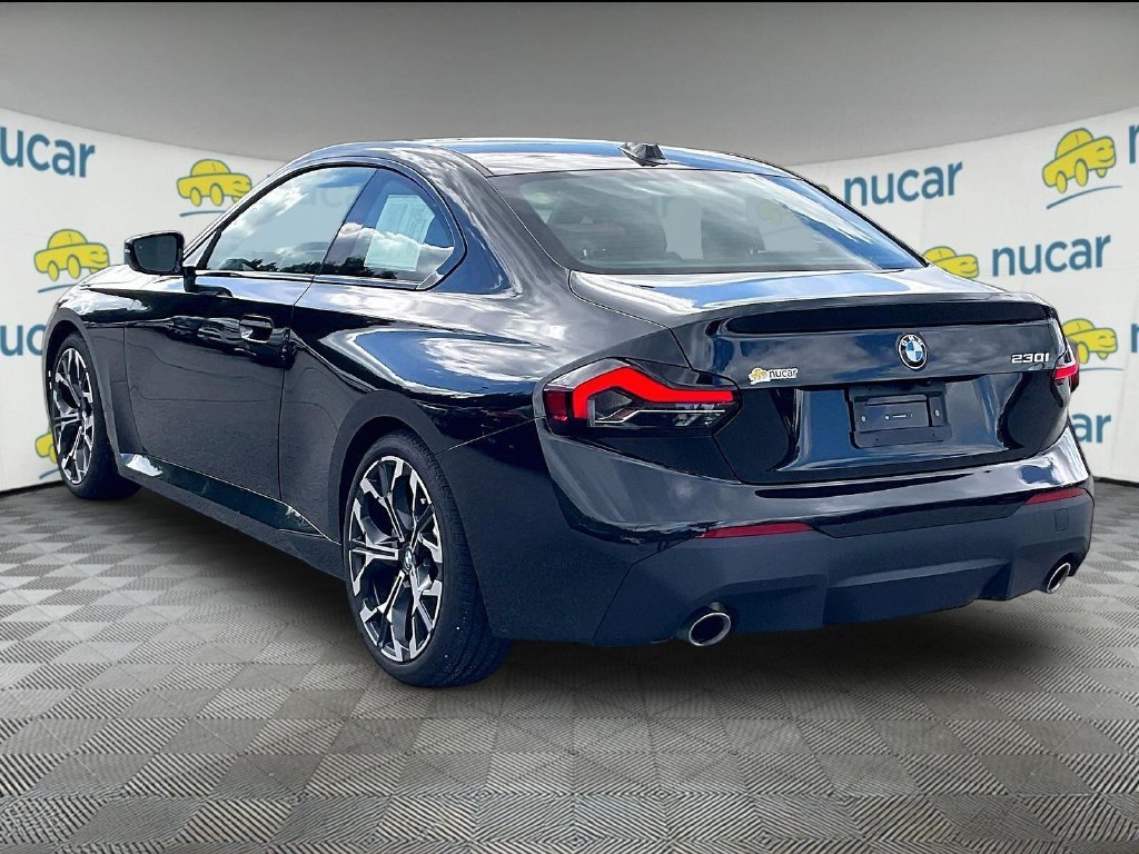 Used 2025 BMW 230i Coupe w/ Convenience Package RWD image 4