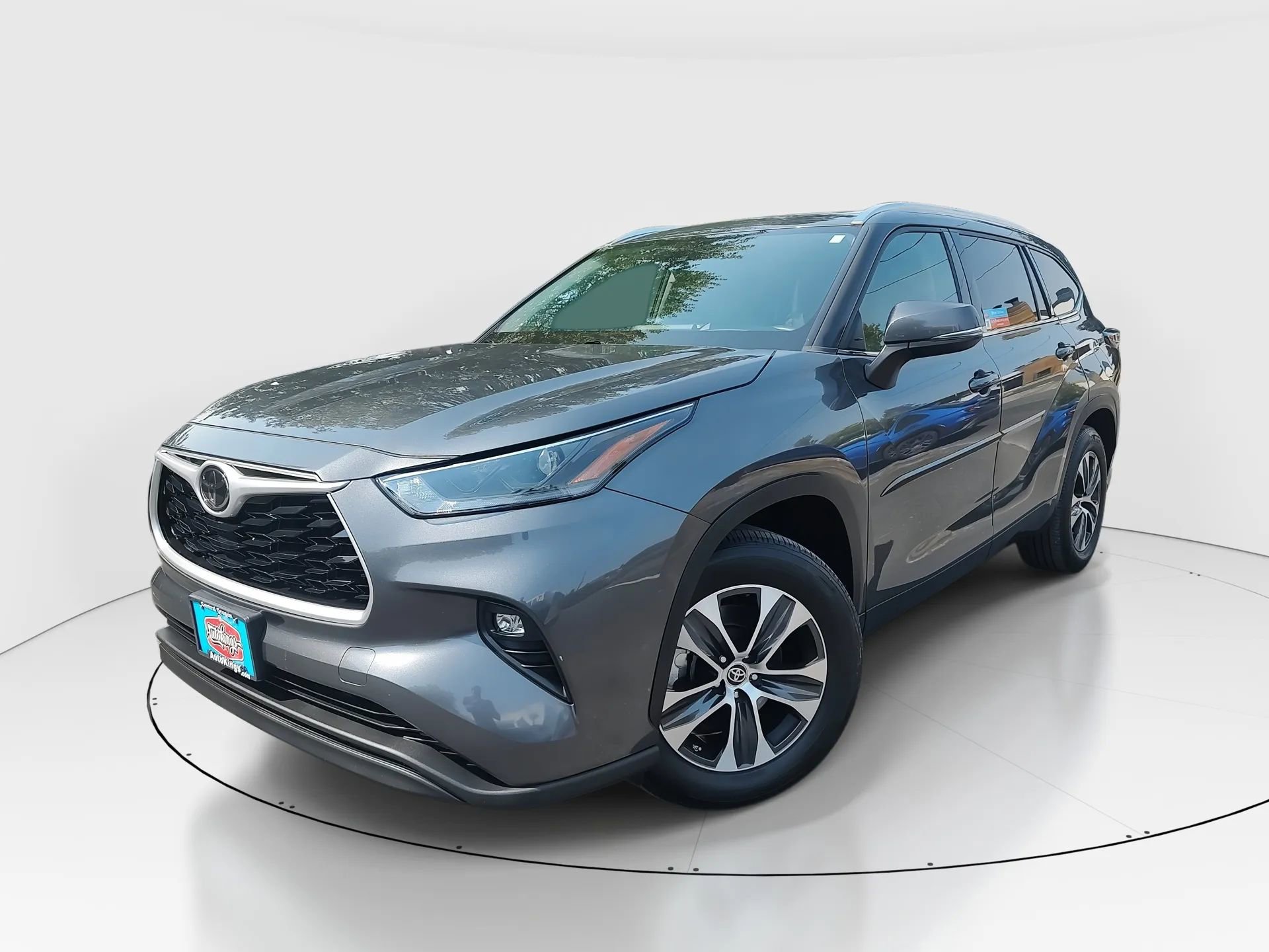 Used 2021 Toyota Highlander XLE