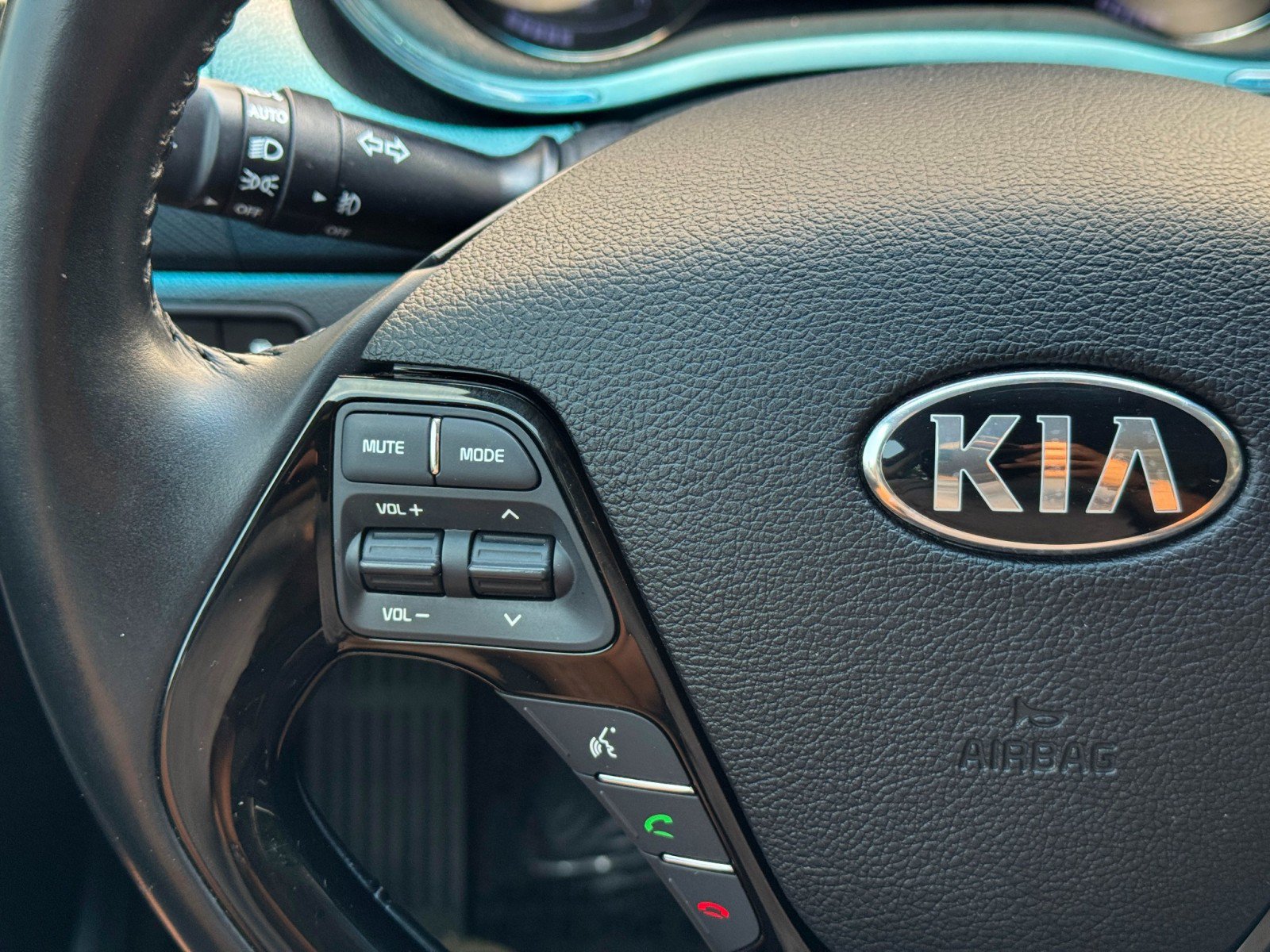 Used 2018 Kia Forte S w/ S Technology Plus Package FWD image 20