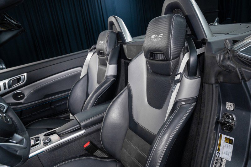Used 2020 Mercedes-Benz SLC 300 image 18
