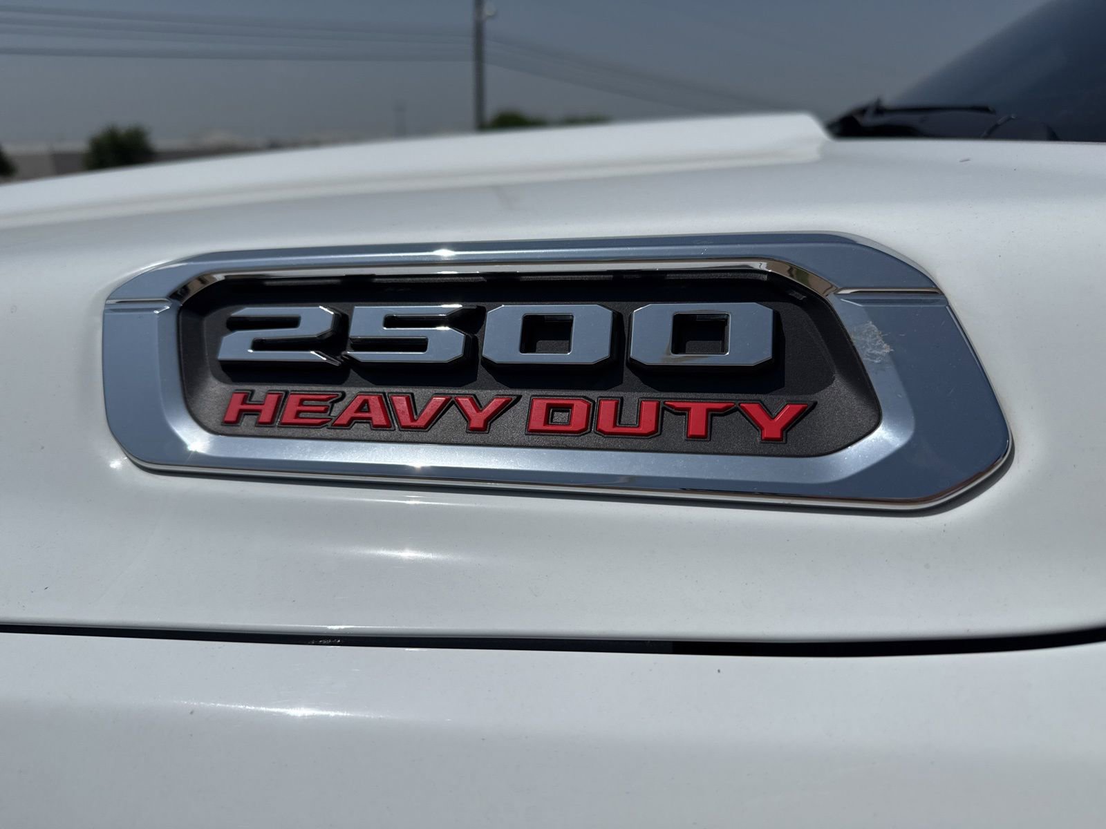 Used 2025 RAM 2500 Laramie AWD/4WD image 14