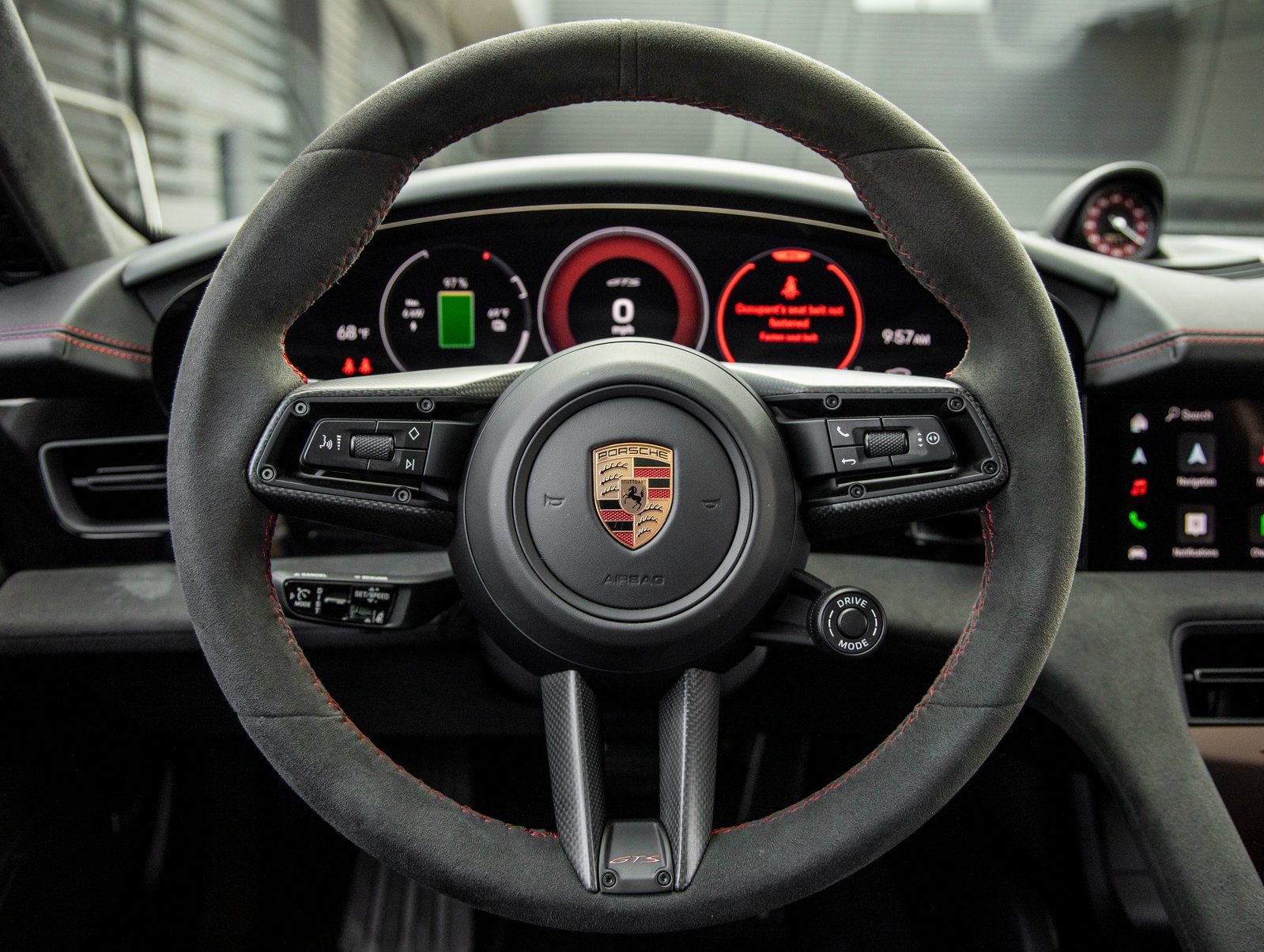 Used 2025 Porsche Taycan GTS image 29