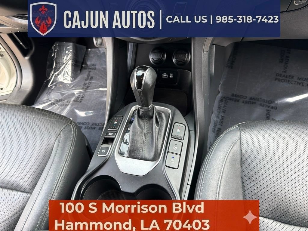 Used 2017 Hyundai Santa Fe Limited FWD image 20