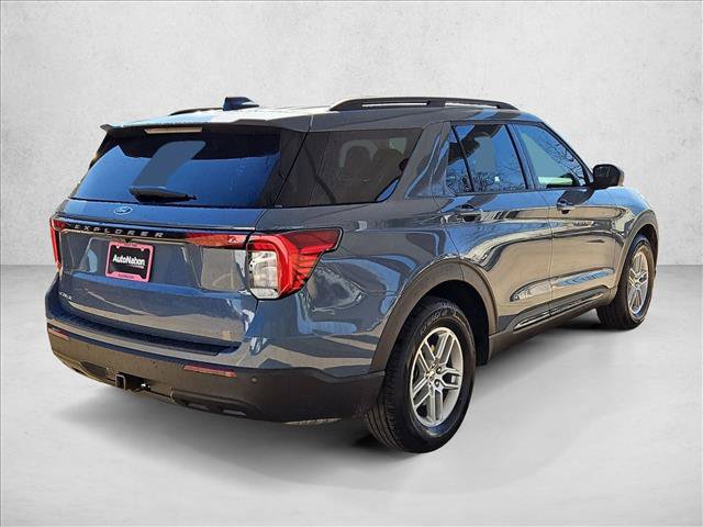 New 2026 Ford Explorer Active RWD image 2