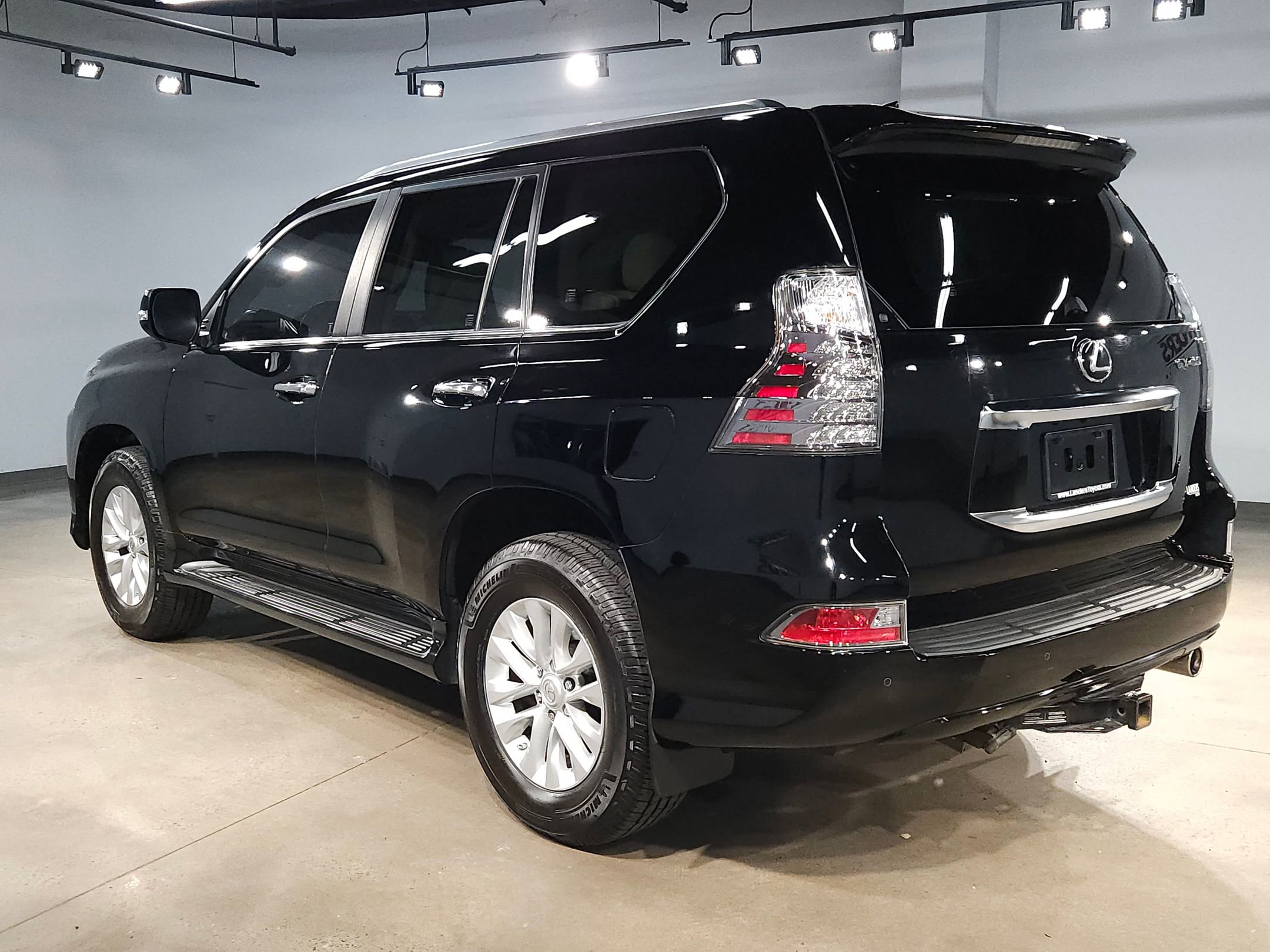 Used 2021 Lexus GX 460 Premium image 5