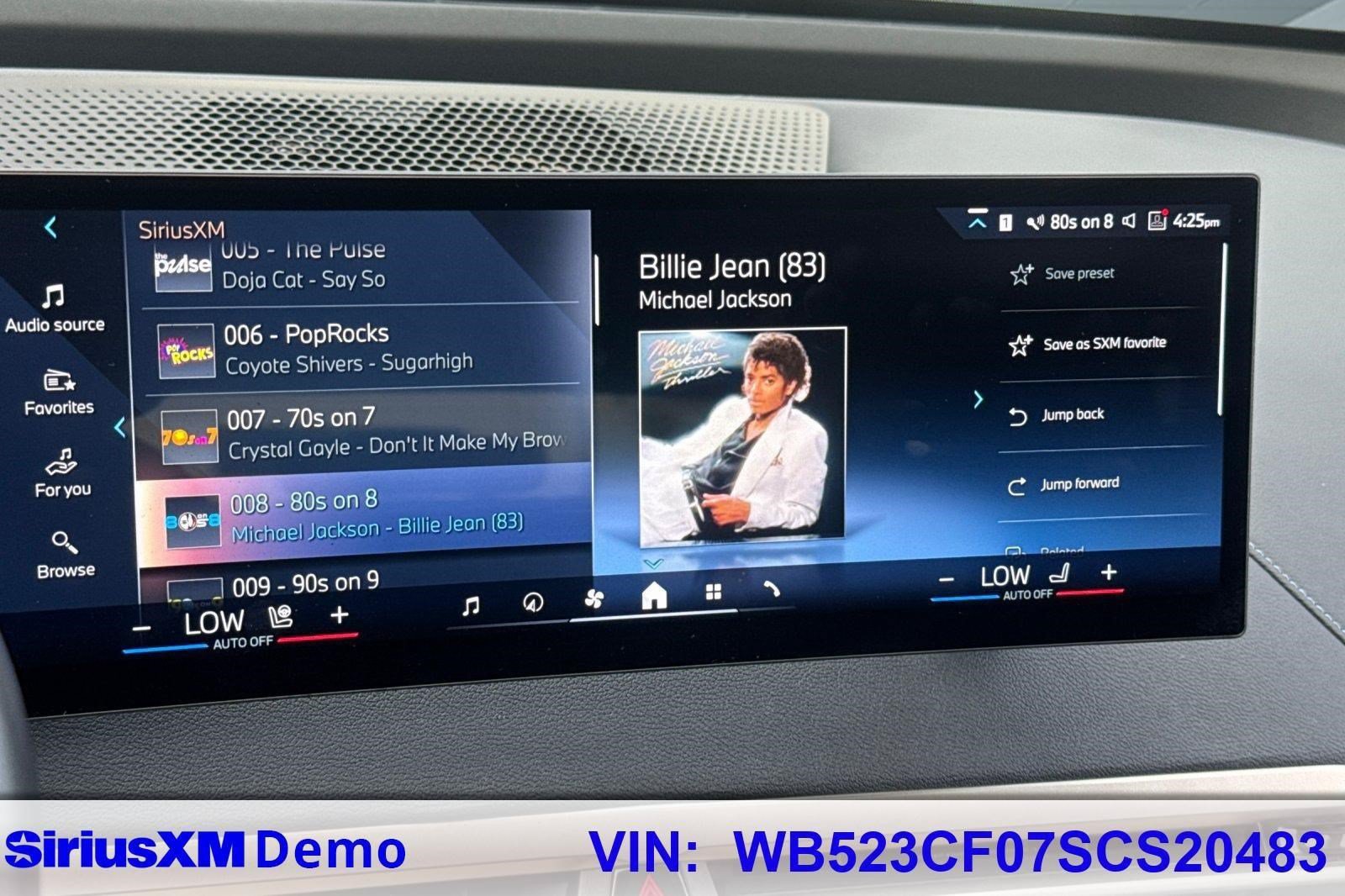 Used 2025 BMW iX xDrive50 AWD/4WD image 22