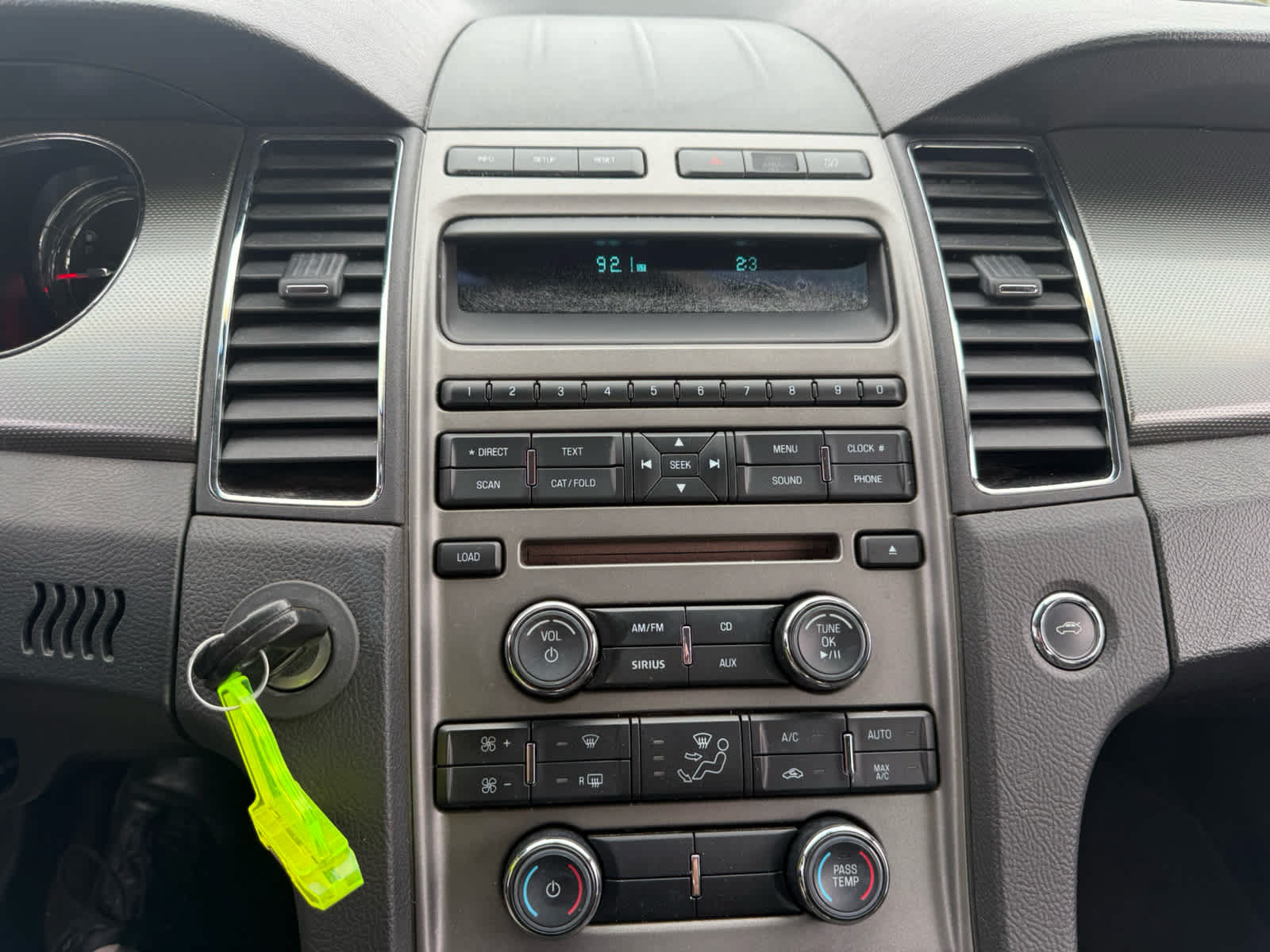 Used 2012 Ford Taurus SEL FWD image 14