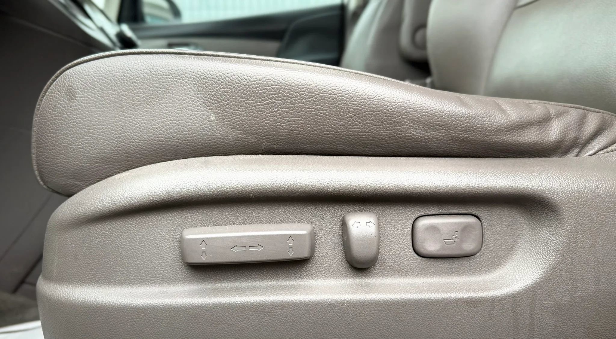 Used 2016 Honda Odyssey EX-L image 25