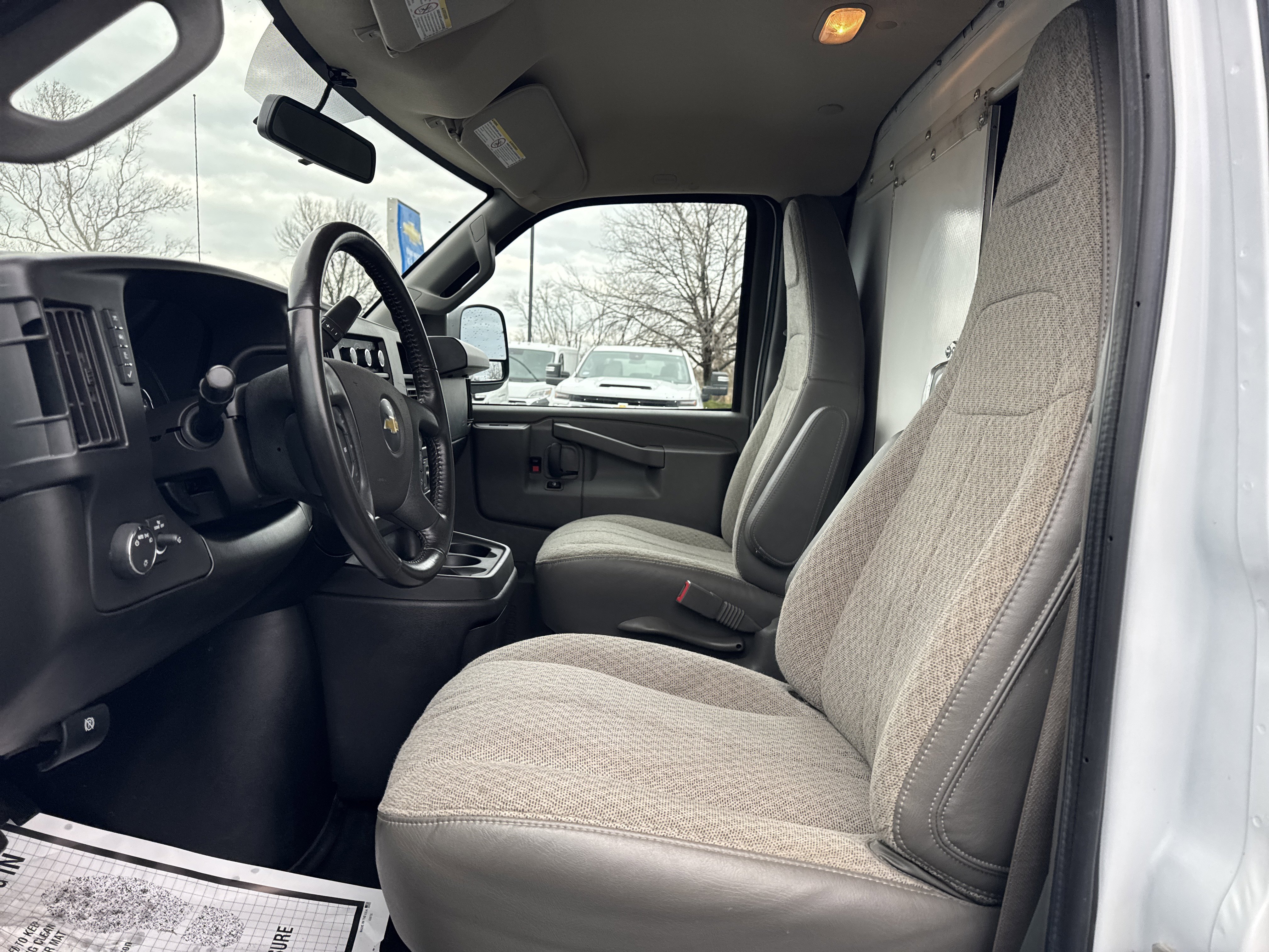 Used 2022 Chevrolet Express 3500 w/ Power Convenience Package image 16