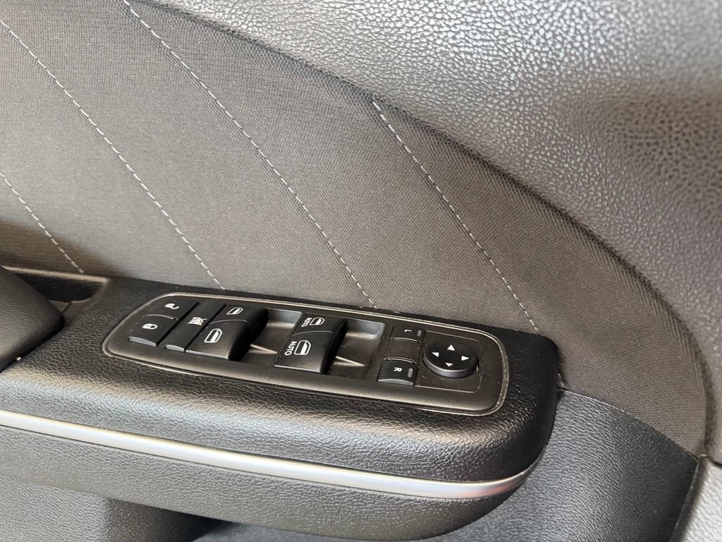 Used 2018 Dodge Charger SXT Plus w/ Beats Audio Group RWD image 14