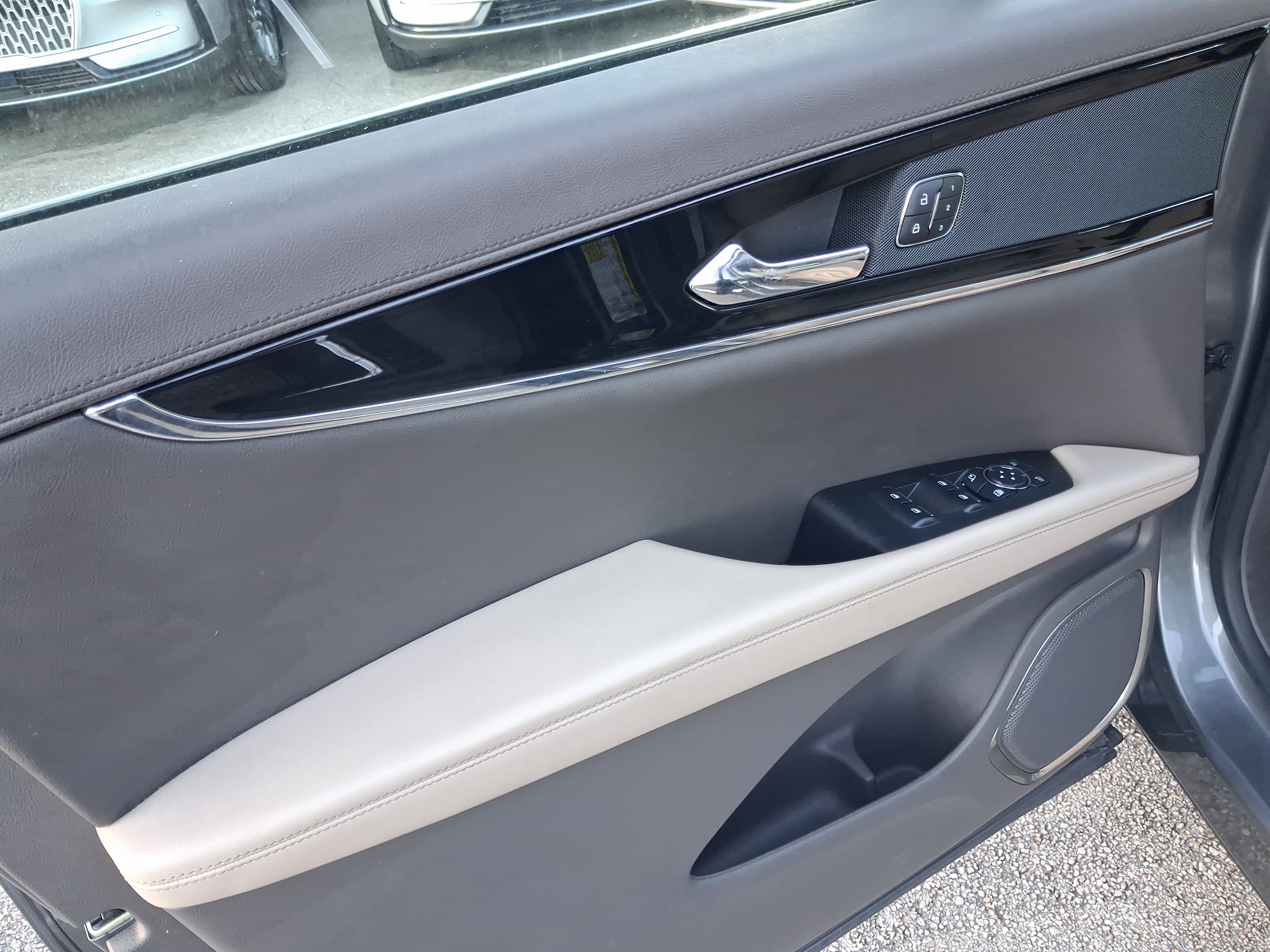 Certified 2023 Lincoln Nautilus FWD image 13