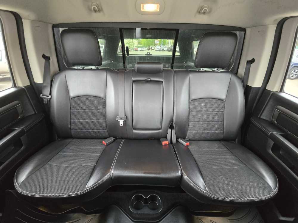 Used 2015 RAM 1500 Sport w/ Black Ram 1500 Sport Group AWD/4WD image 17