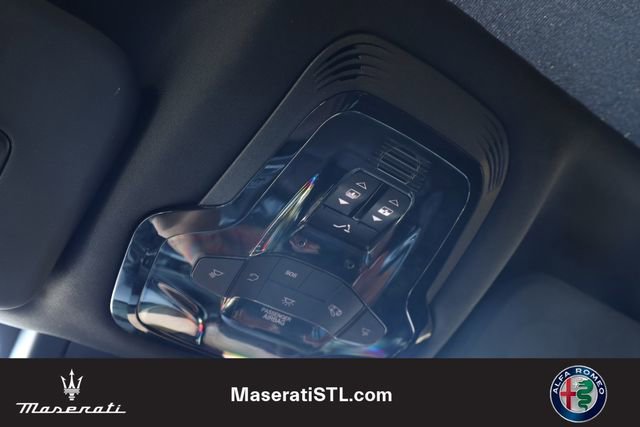 Used 2023 Alfa Romeo Stelvio Ti image 21