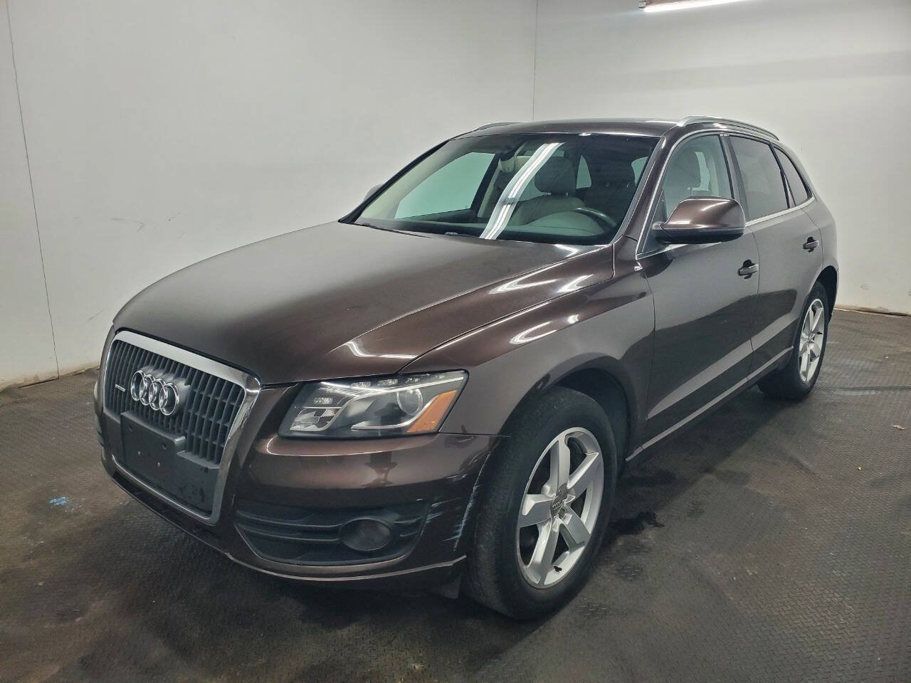 Used 2011 Audi Q5 2.0T Premium Plus AWD/4WD image 1
