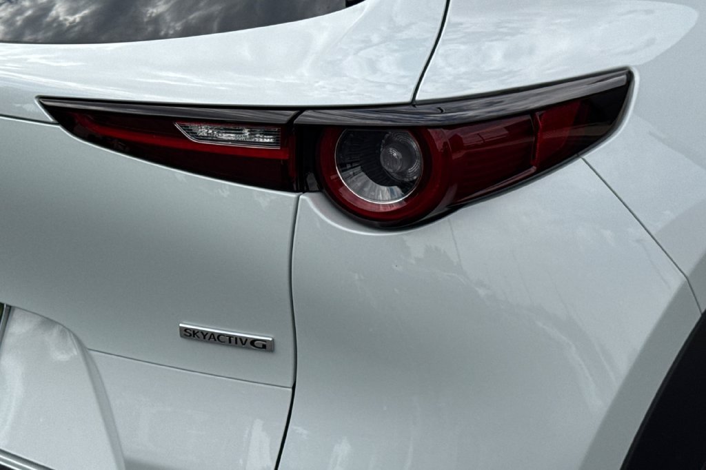 Certified 2026 MAZDA CX-30 AWD 2.5 S w/ Select Sport Pkg image 9