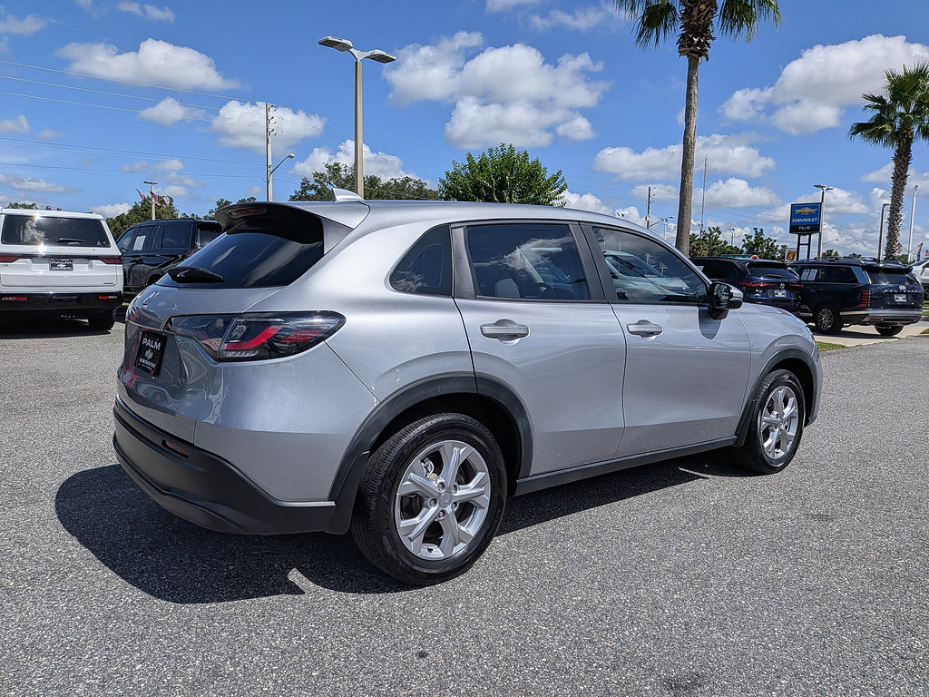 Used 2023 Honda HR-V LX image 3