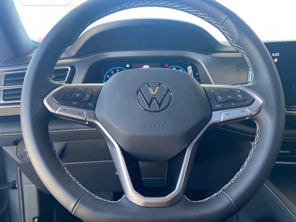 New 2025 Volkswagen Atlas Cross Sport SE image 16