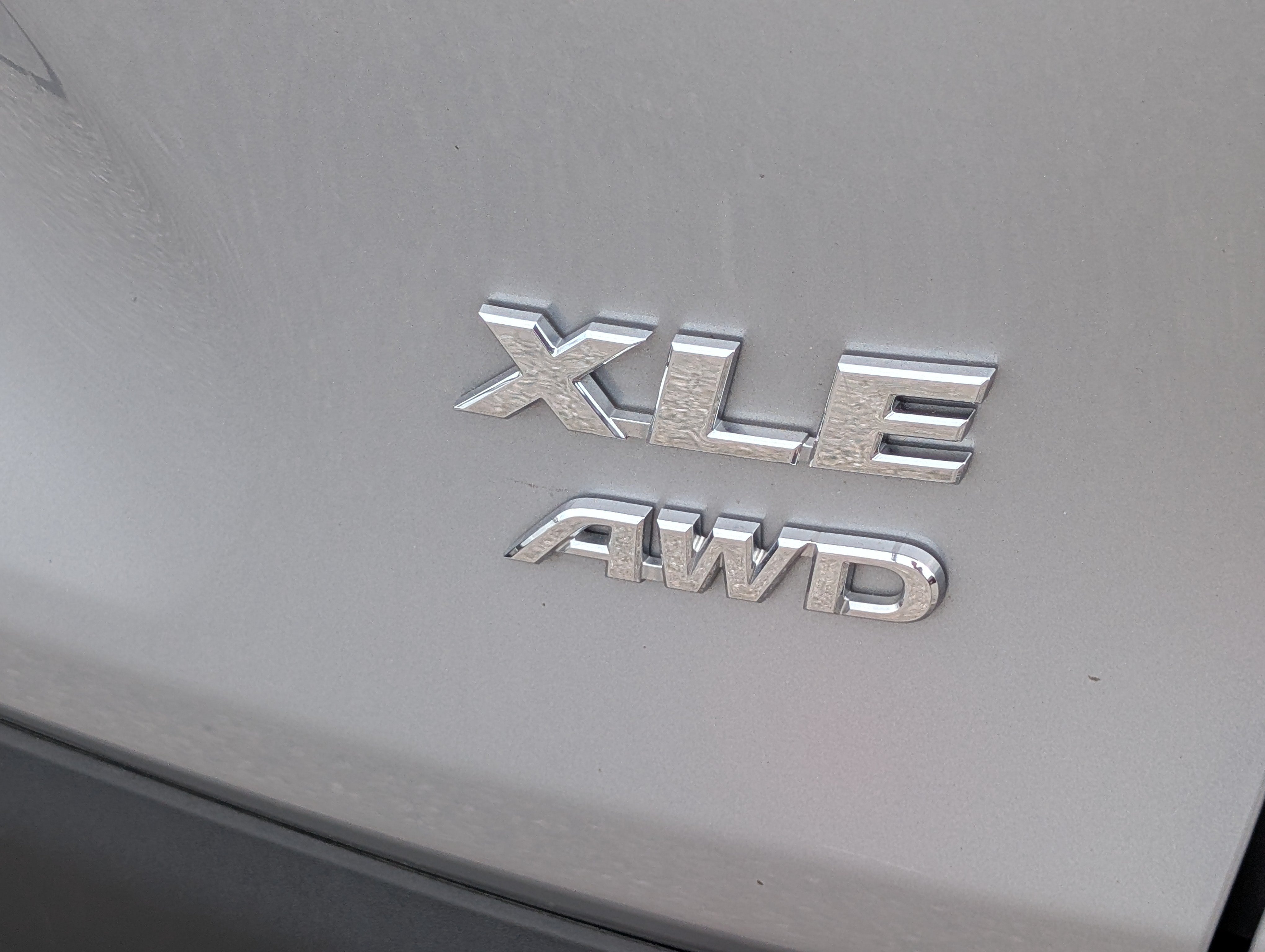 Used 2025 Toyota RAV4 XLE w/ Weather Package AWD/4WD image 8