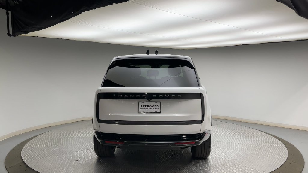 Certified 2025 Land Rover Range Rover SE AWD/4WD image 3