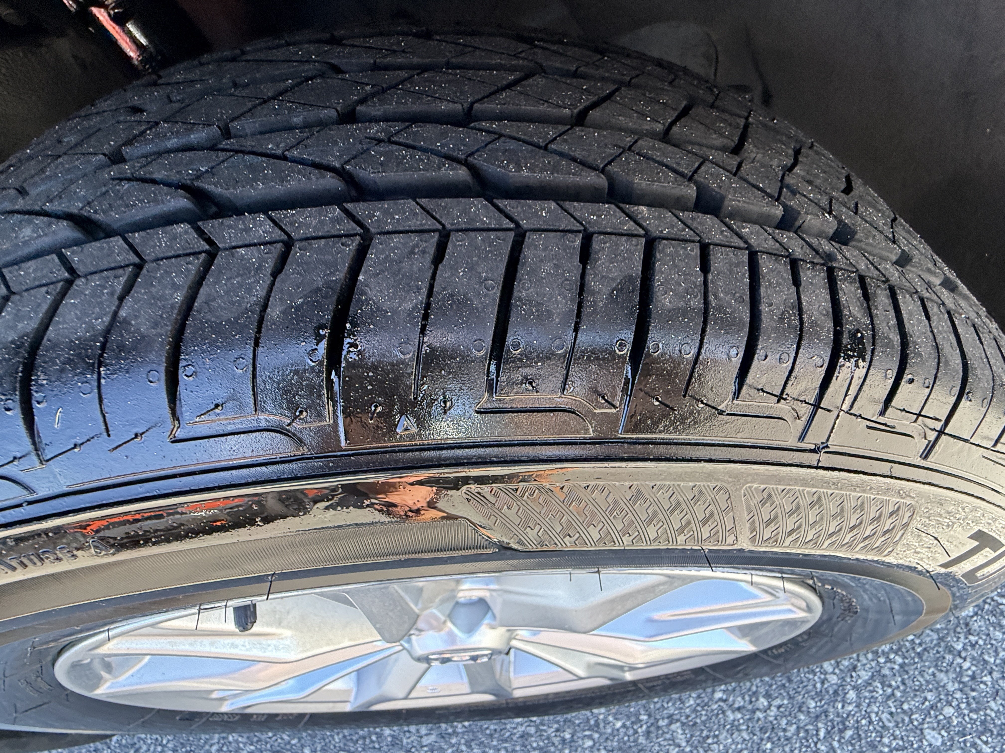 Used 2025 Honda CR-V EX image 12